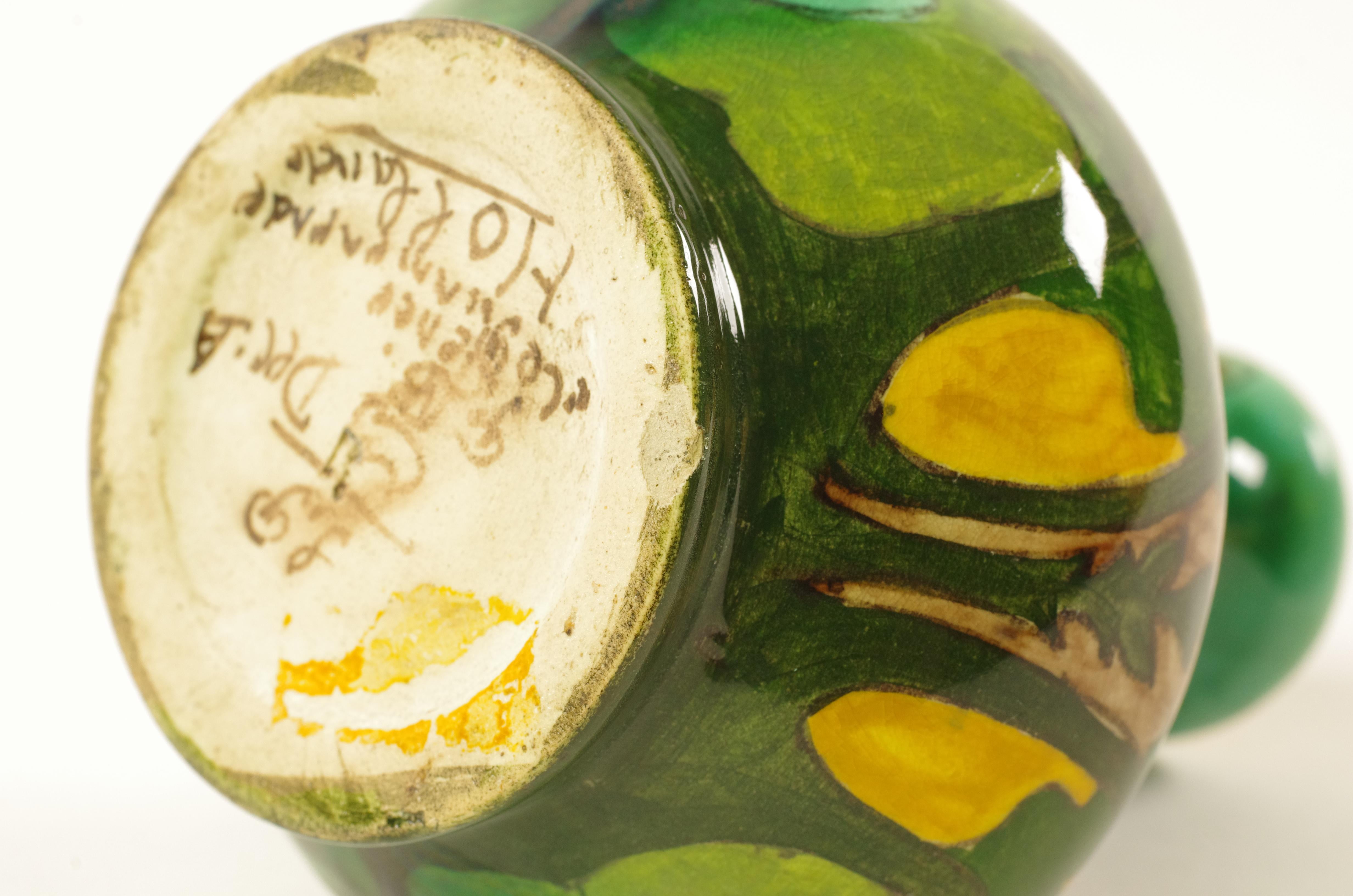 Petit vase Art Nouveau, N.S.A. Brantjes & Co, Purmerend, Model 1100, Decor A en vente 7