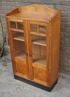 Small Arts and Crafts Bookcase w. Beveled Glass and Geometric Pattern Inlay