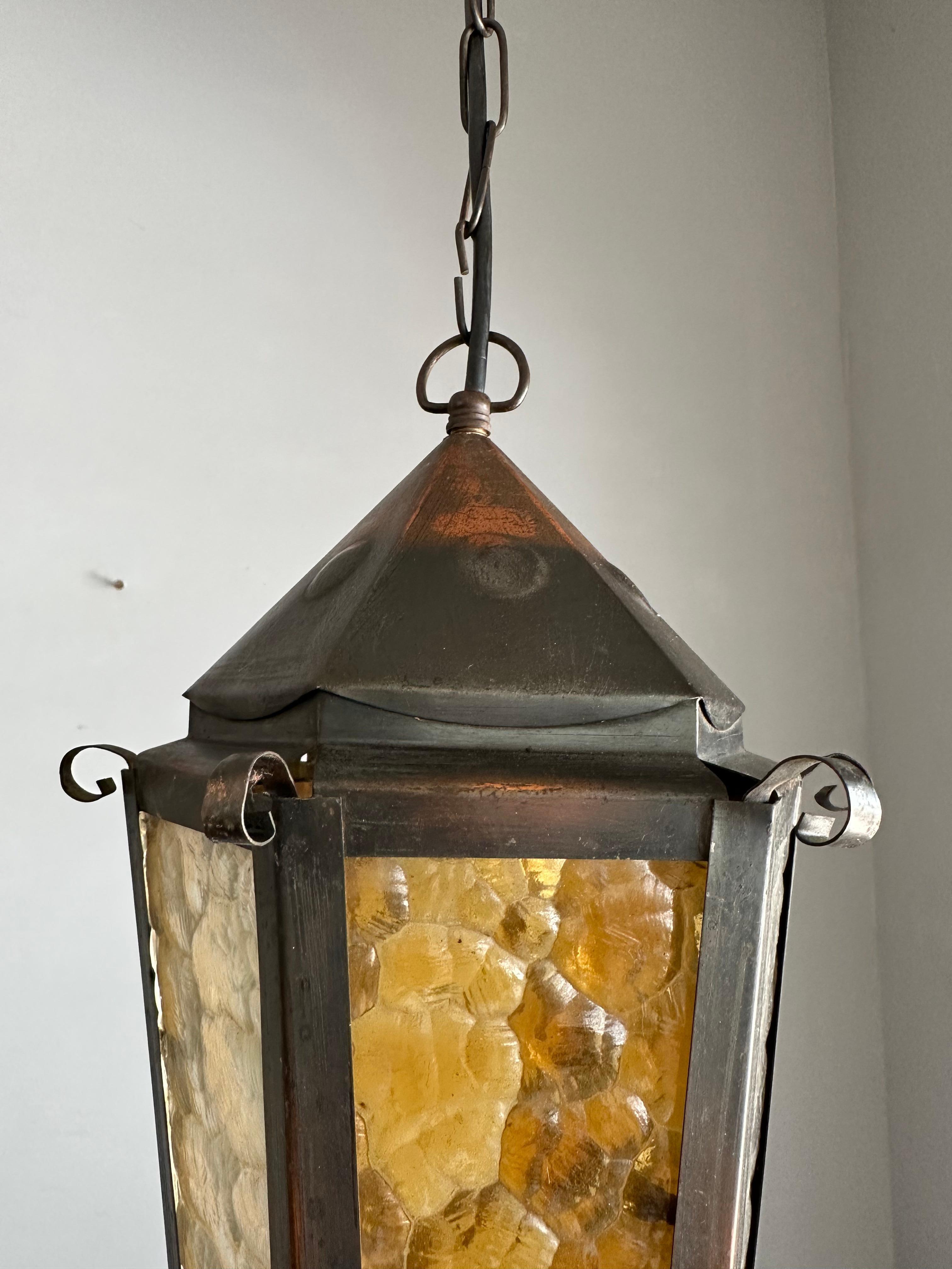 Small Arts & Crafts Brass and Colored Glass Hexagonal Lantern / Pendant Light In Good Condition In Lisse, NL