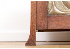 Piccola cassapanca con coperchio di Arts & Crafts con pannelli in rame