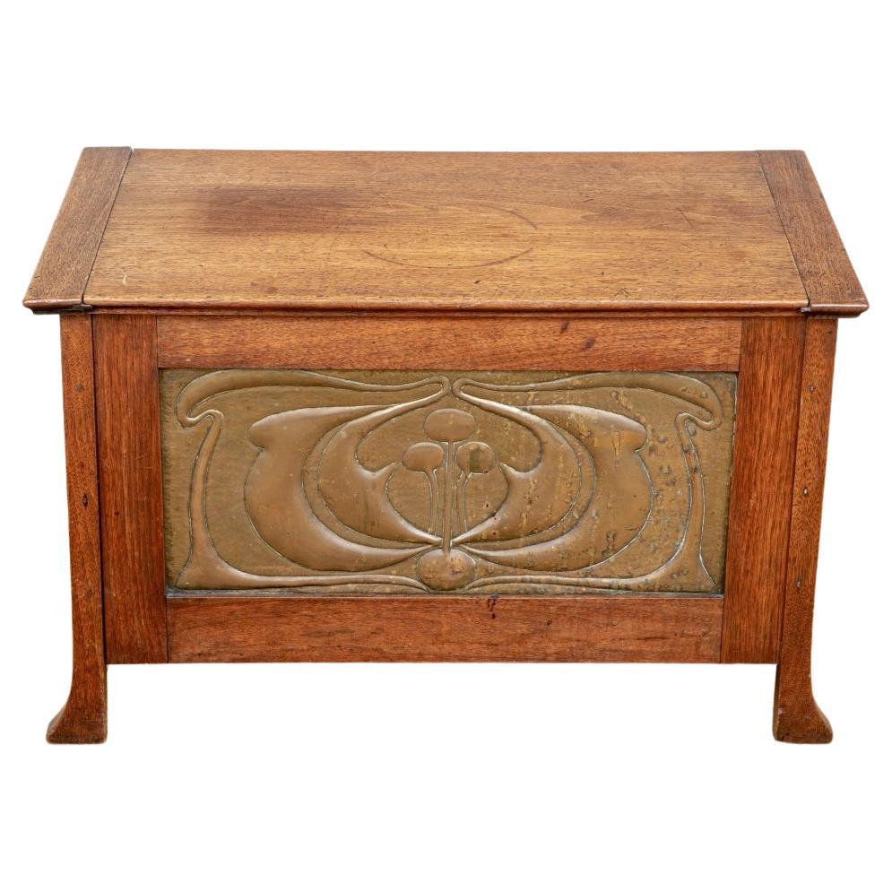 Small Arts & Crafts Lidded Chest with Copper Panels For Sale