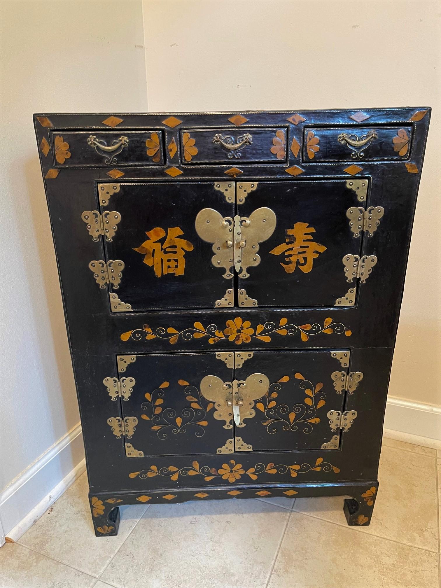 Small Asian Chinoiserie Painted Cabinet, Late 19th Century 1