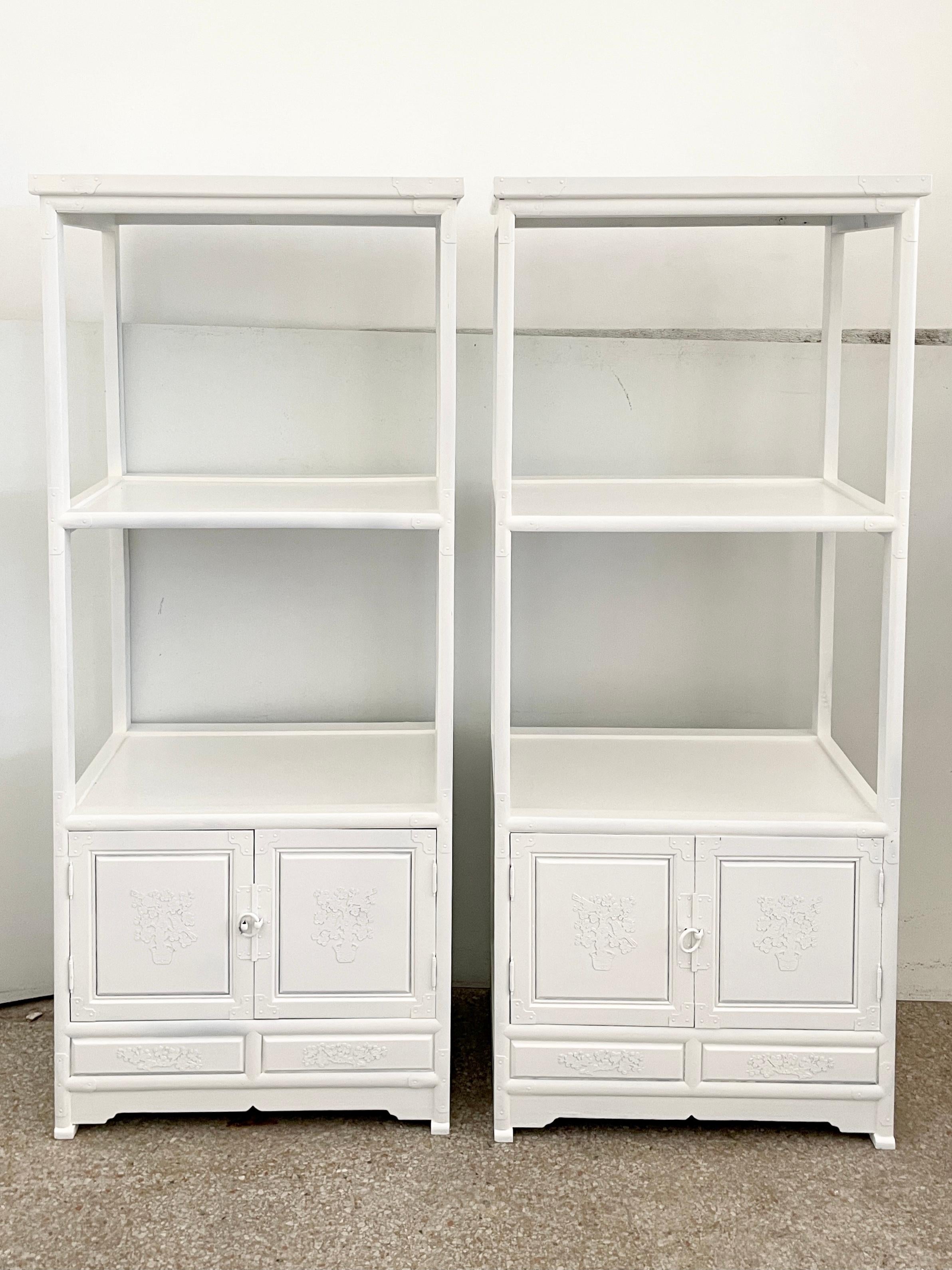 Chinoiserie Pair of Small Asian Etageres with Lower Cabinets in Fresh White Lacquer  For Sale
