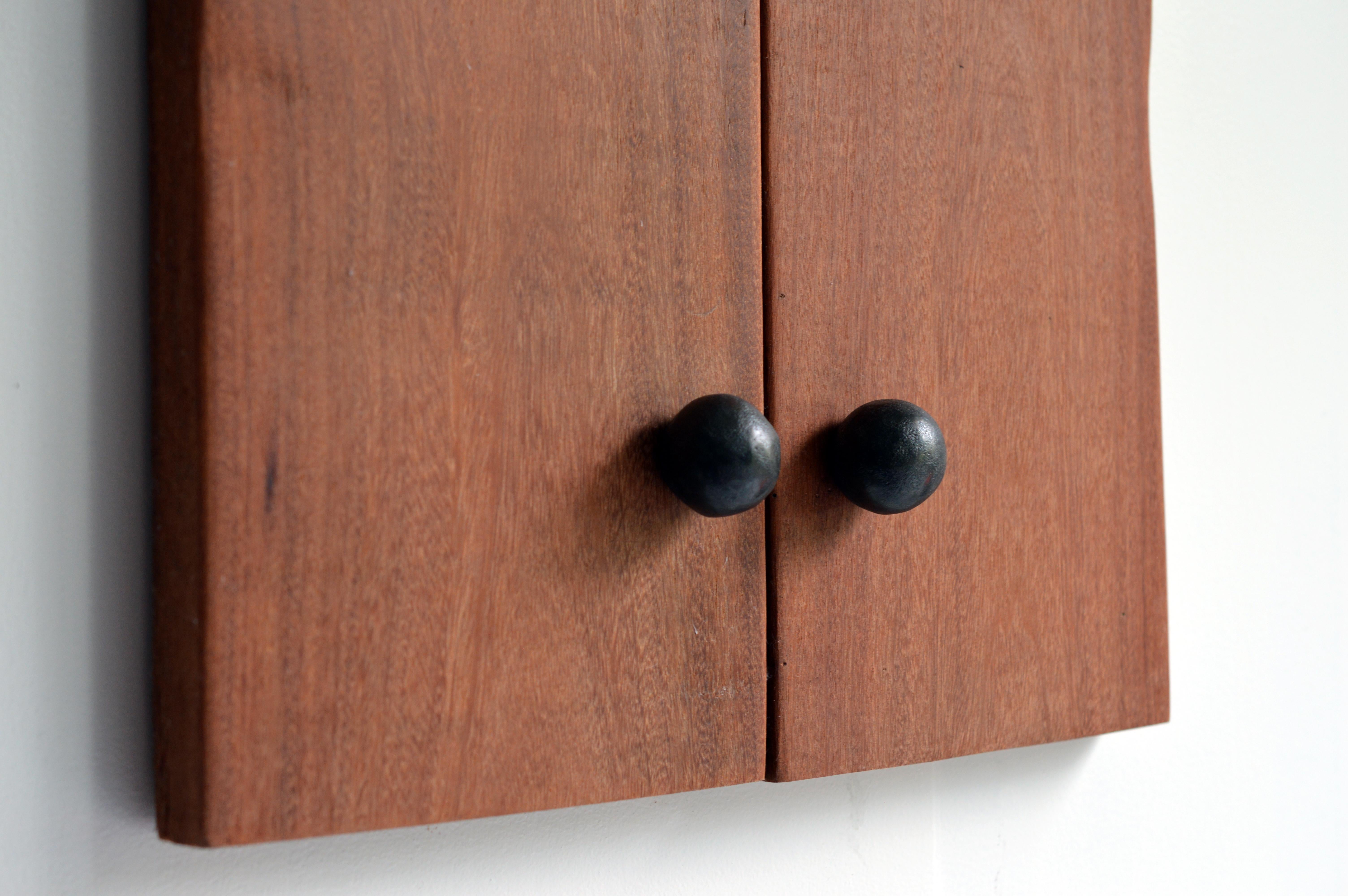 Small Ball Knob By Mike Ruiz Serra In New Condition For Sale In Stamford, US