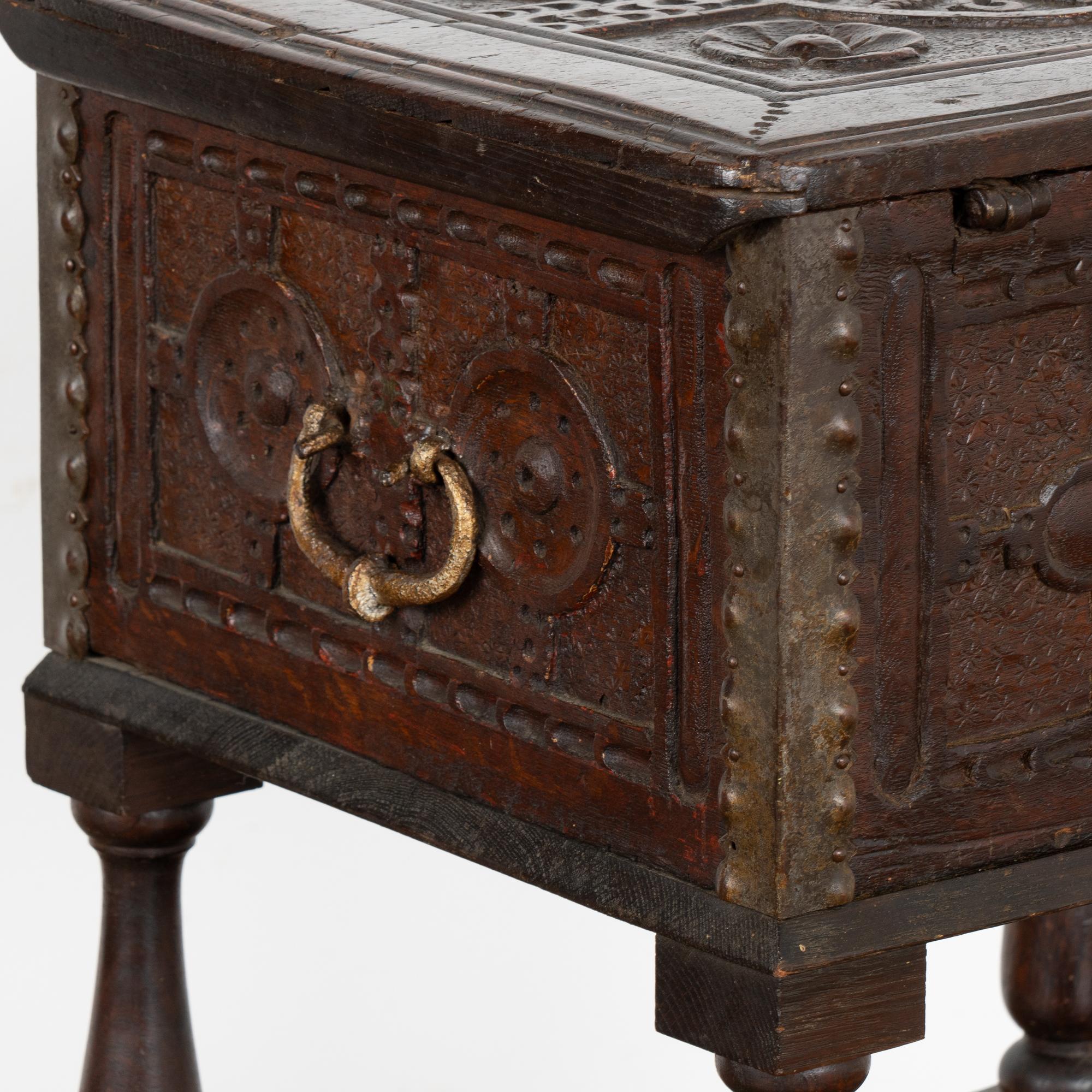 Small Baroque Carved Chest on Stand Side Table, Dated 1688 For Sale 4