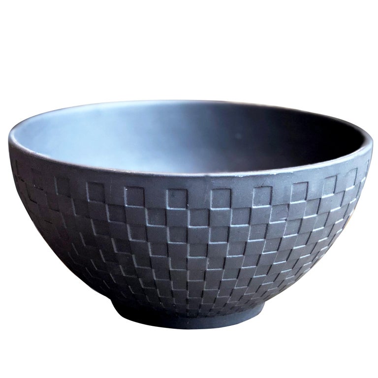 Small Basalt Bowl by Wedgwood from 1930's For Sale at 1stDibs