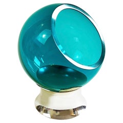 Kleiner Bauhaus-Kugel-Aschenbecher aus Kristallglas in Türkis und Chrom von Quist, 1970er Jahre
