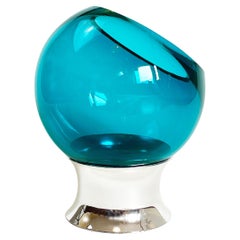 Pequeño cenicero de bola de cristal Bauhaus Turquesa y Cromo by Quist, Años 70