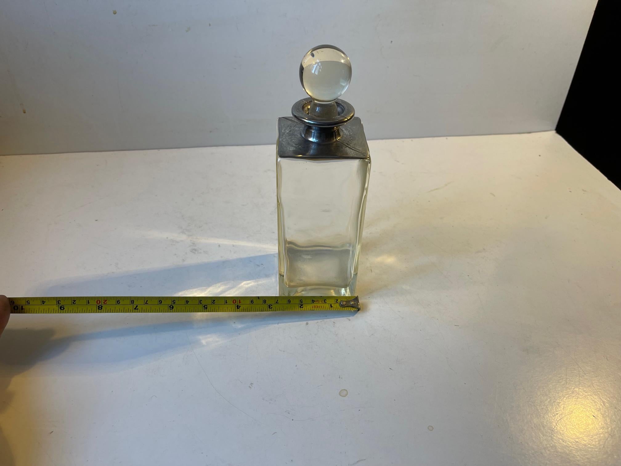 Small Bauhaus Decanter in Glass and White Metal, 1930s For Sale 4