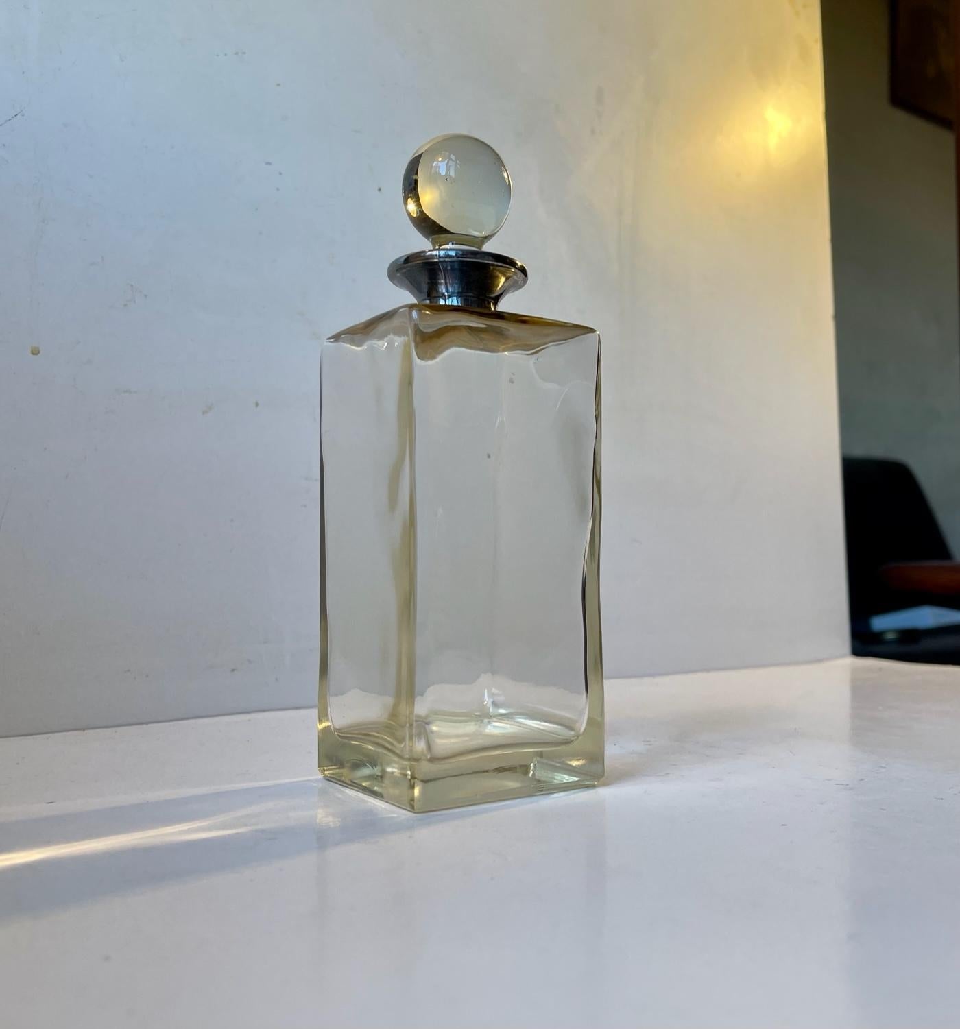 Small Bauhaus Decanter in Glass and White Metal, 1930s For Sale 1
