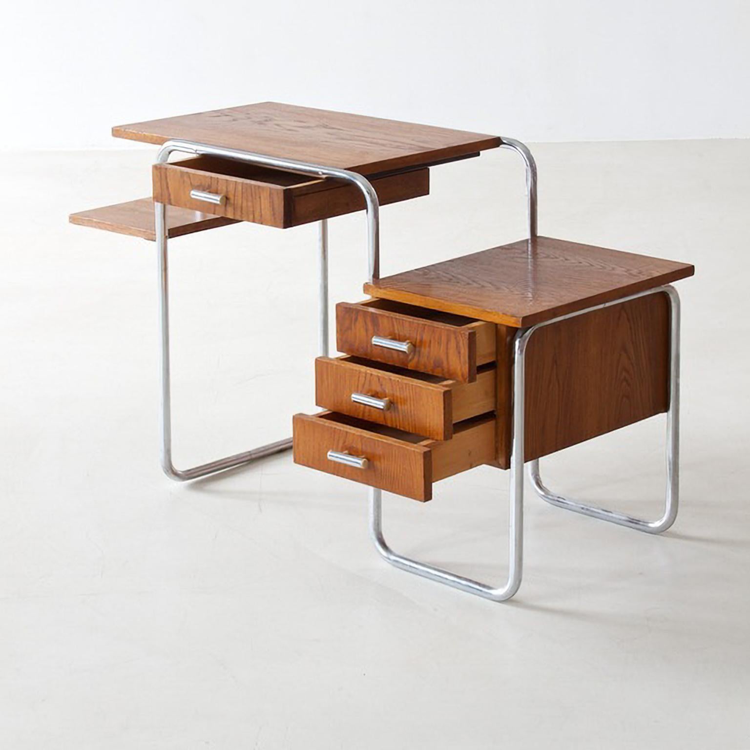 Kleiner Bauhaus-Stahlrohrschreibtisch, sogenannter 