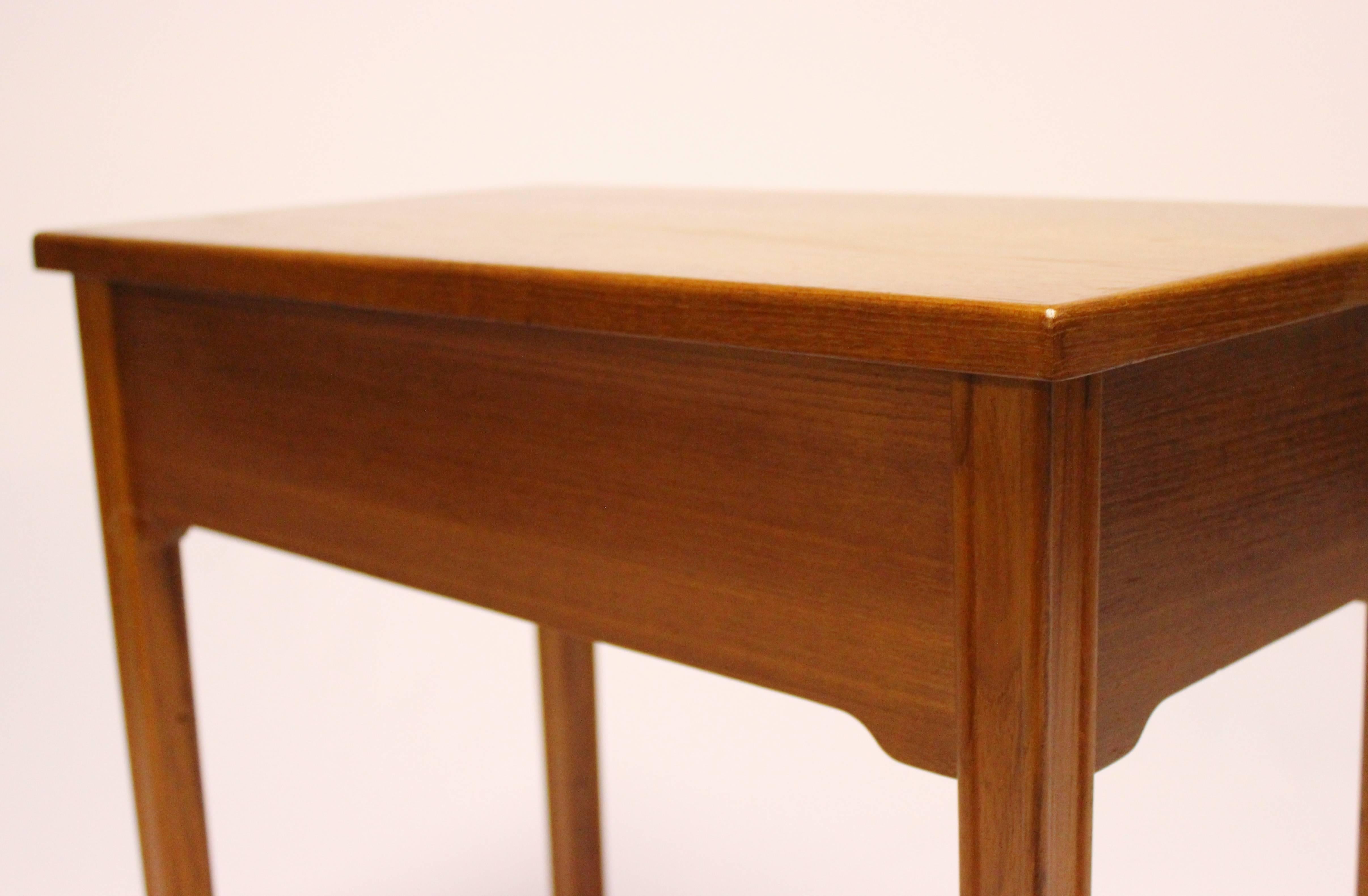 Small Bedside Table in Teak of Danish Design by Flexi Møbler, 1960s 4