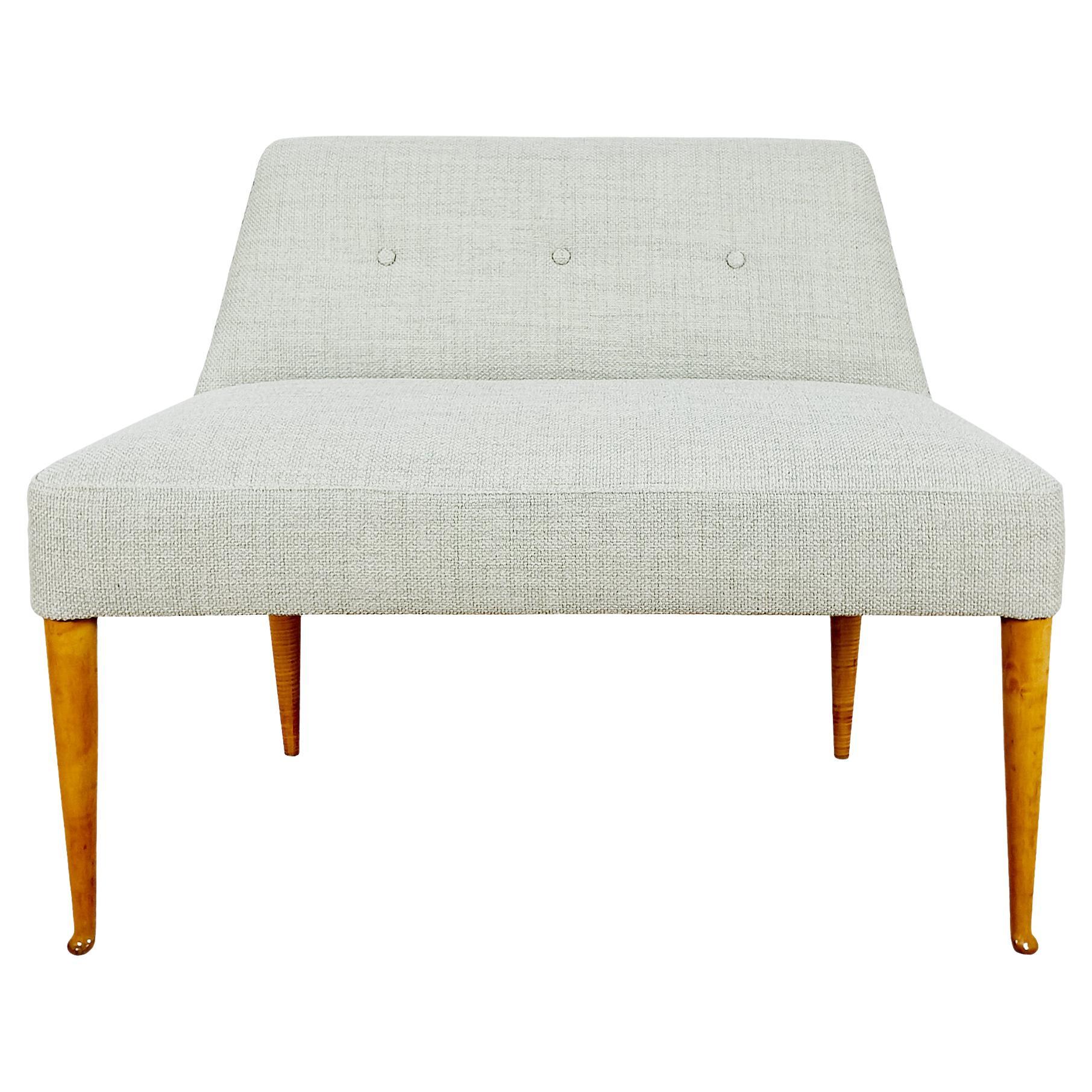 Small MId-Century Modern Bench in Greige Chenille Fabric - Italy, Early 1950s For Sale