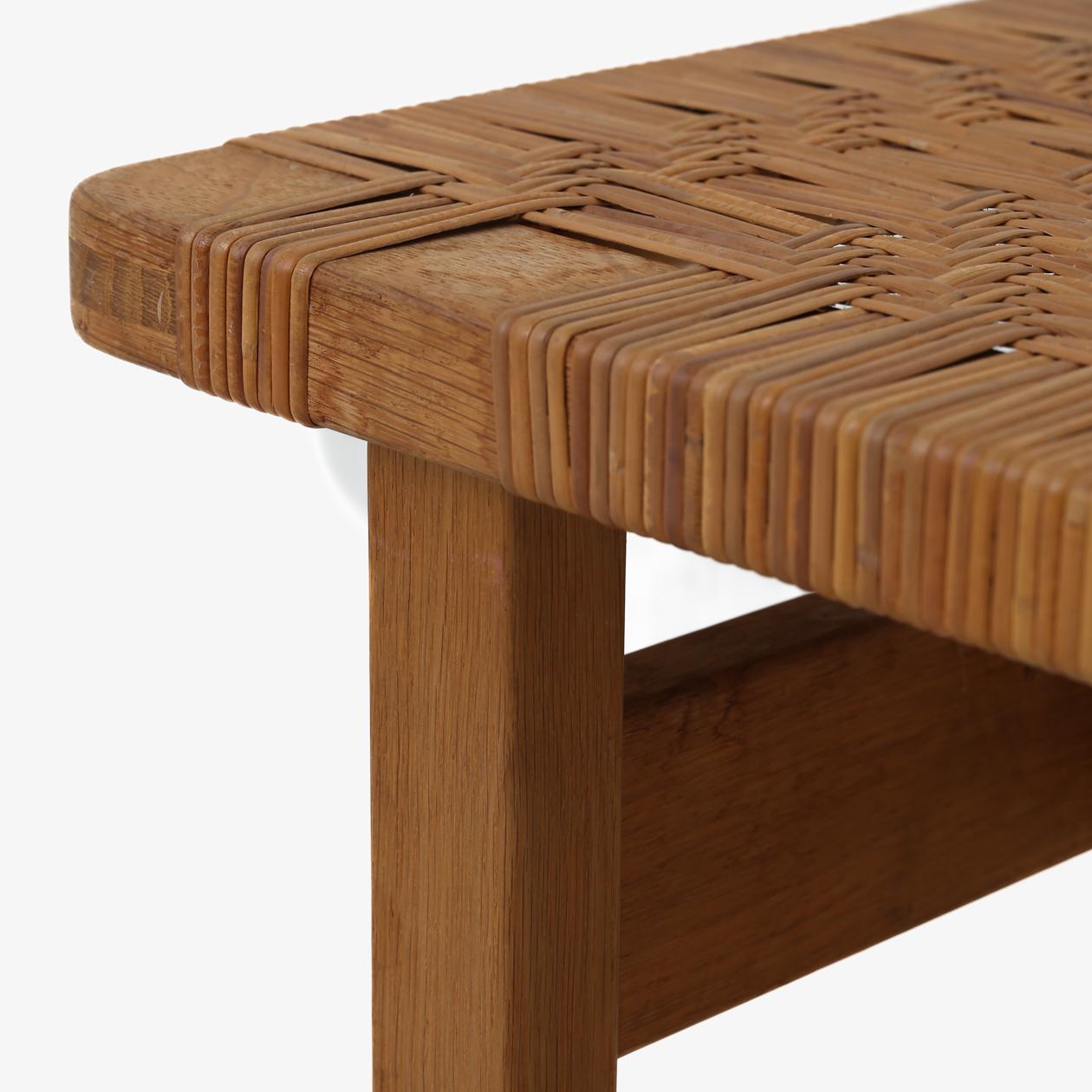 Scandinavian Modern Small Bench/Sidetable by Børge Mogensen