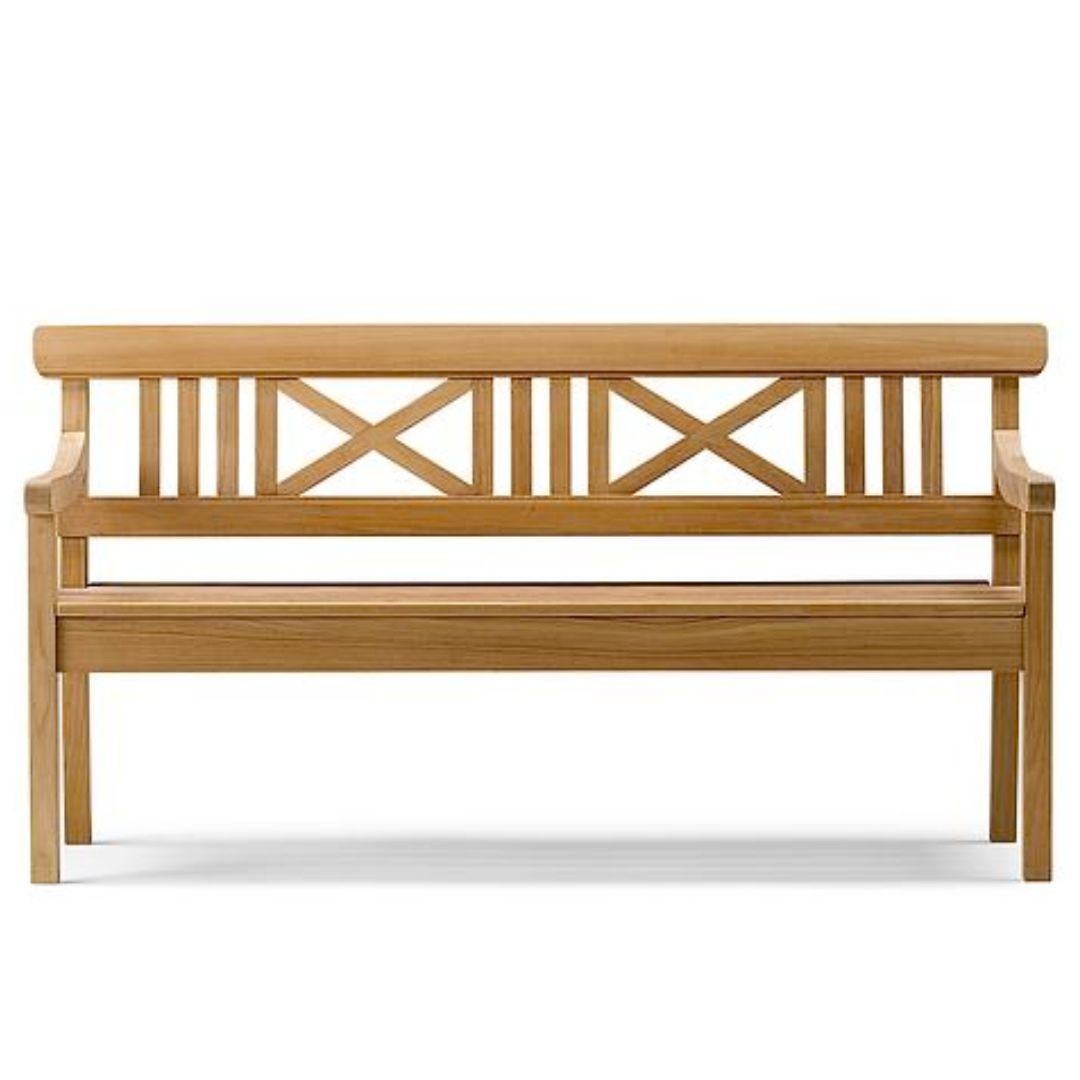 Small Bernt Santesson Outdoor 'Drachmann 120' Teak Bench for Skagerak In New Condition For Sale In Glendale, CA
