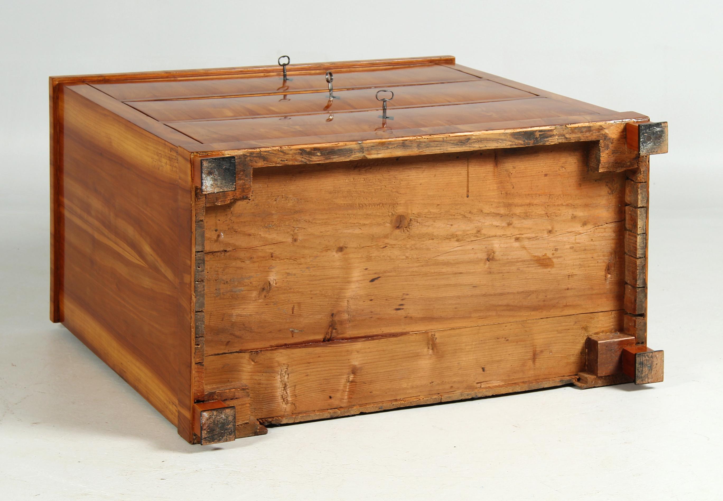Small Biedermeier Chest of Drawers, Cherry, Southern Germany, circa 1825 7