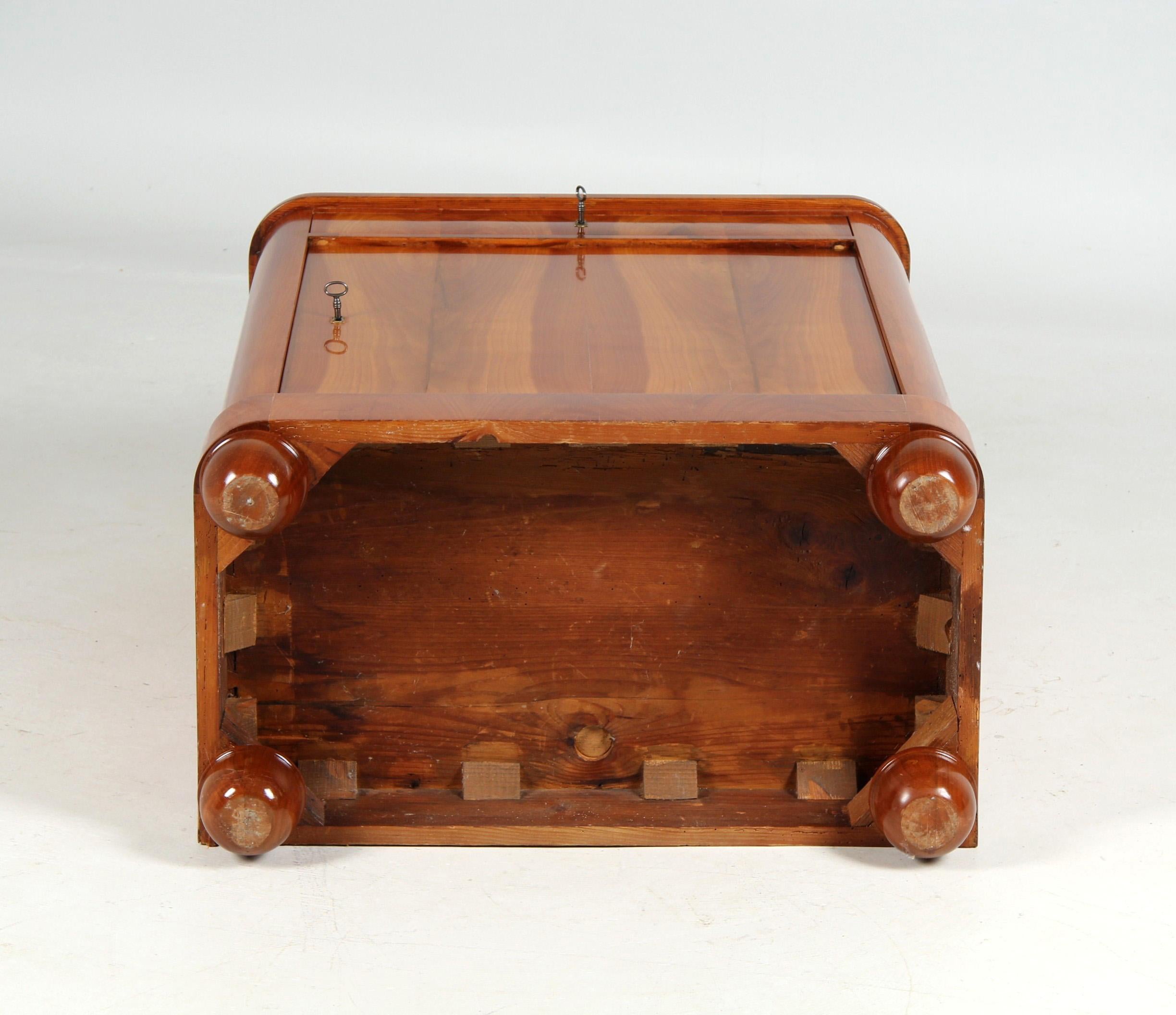 Kleines Biedermeier Sideboard, Süddeutschland, um 1835 im Angebot 4