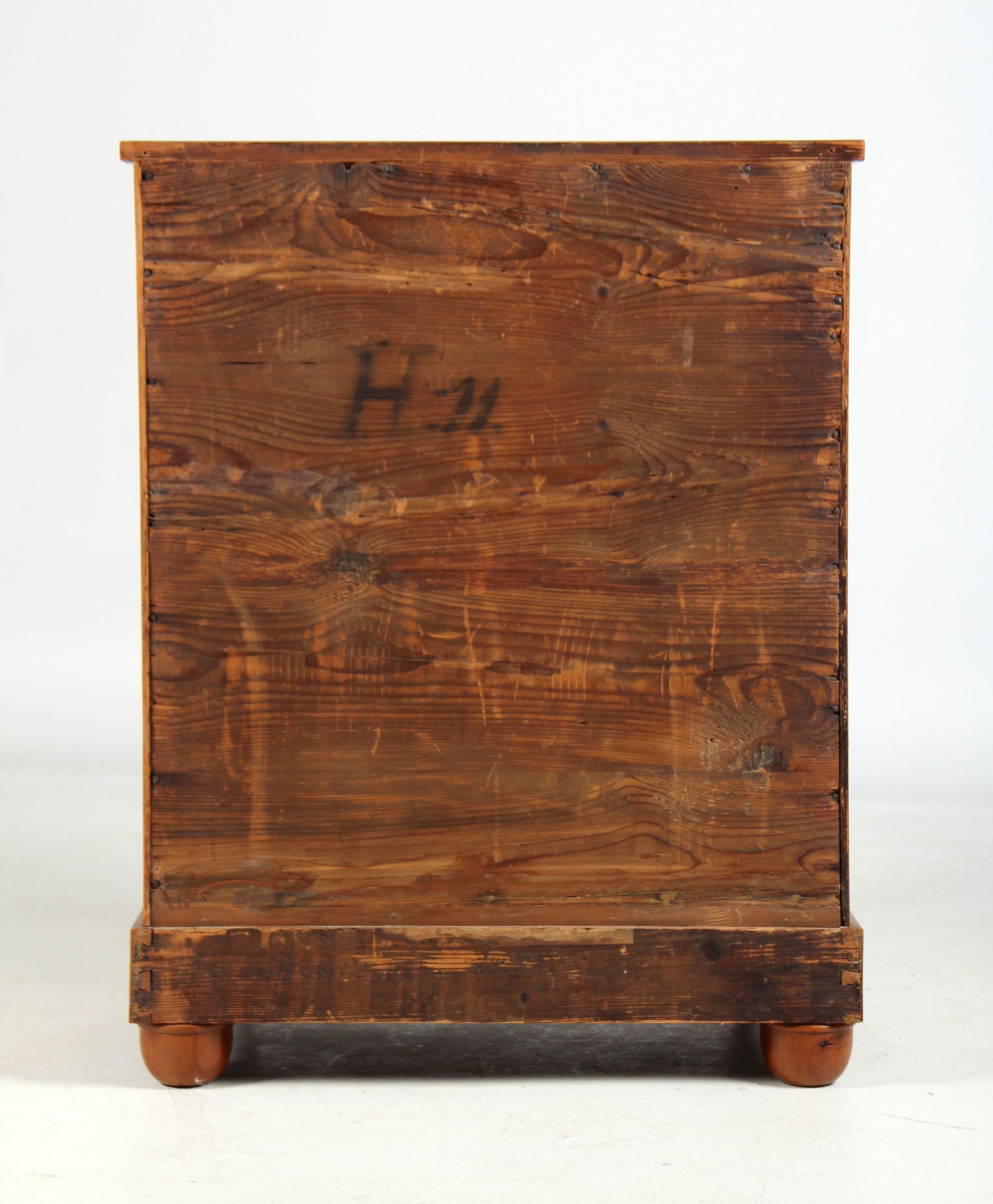 Kleines Biedermeier Sideboard, Süddeutschland, um 1835 im Angebot 5