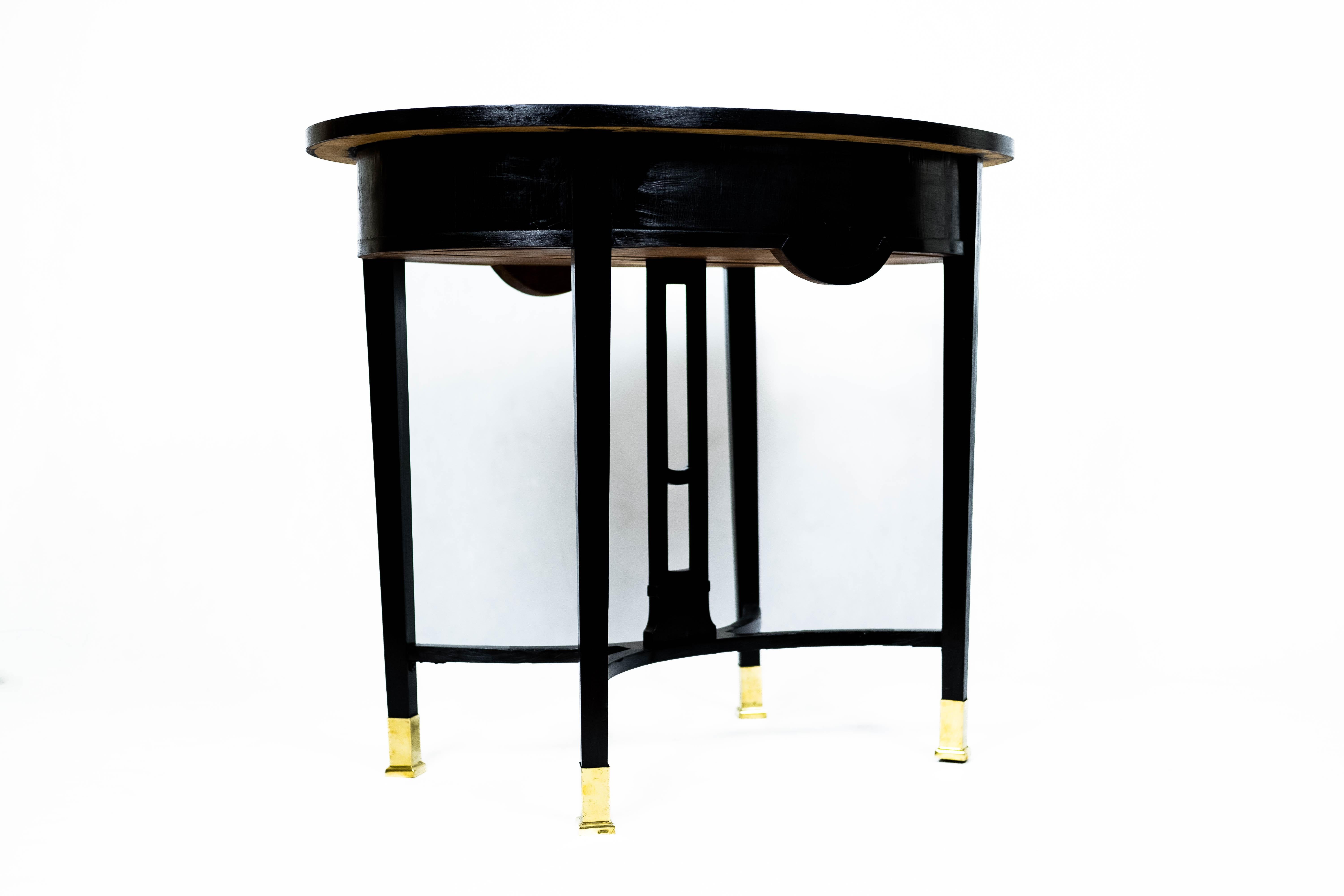 Small black Art Nouveau Table with Marble-Plate and Brass-Fittings (circa 1910) For Sale 1