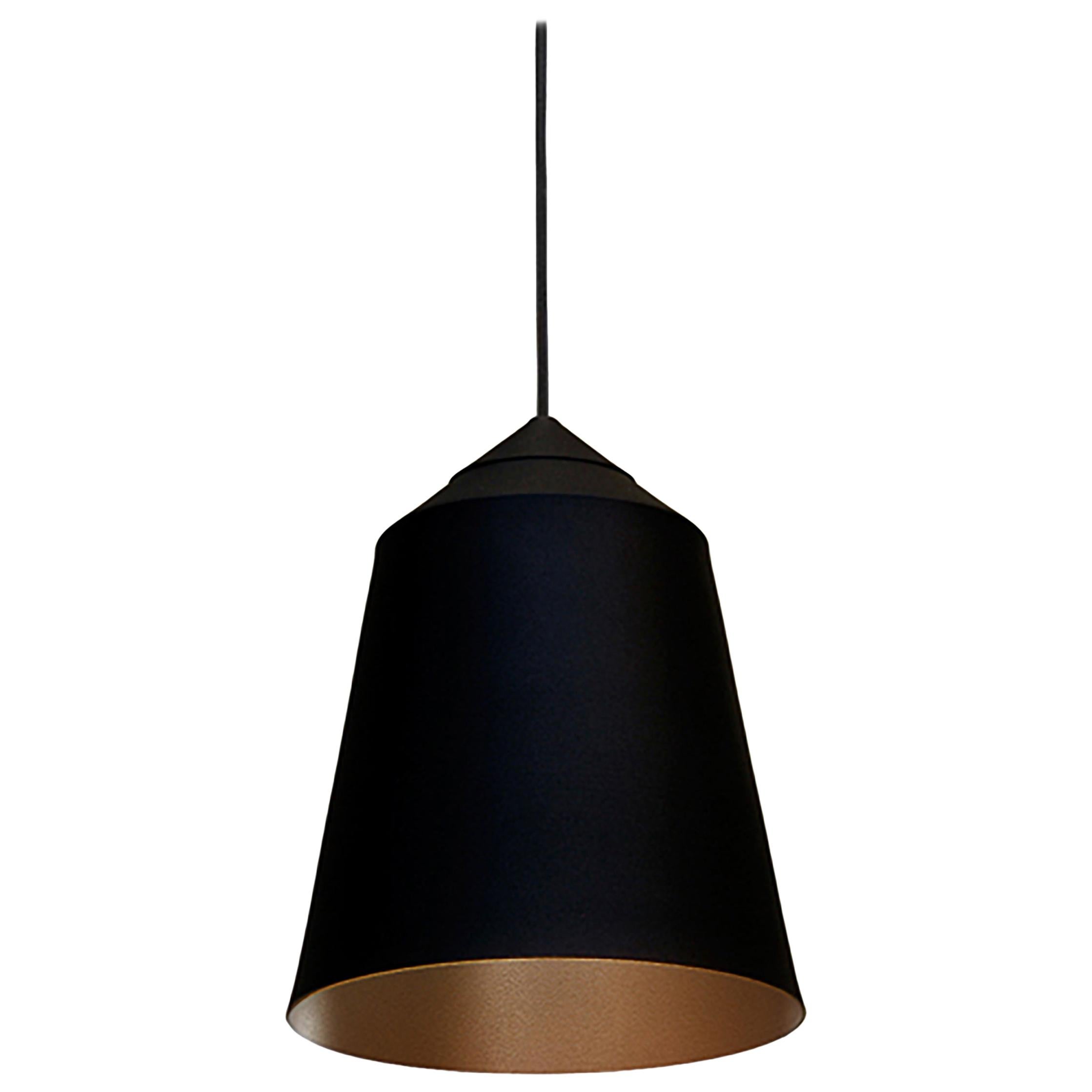 Petite lampe à suspension Circus Design de Corinna Warm For Warm en noir et bronze, en stock en vente