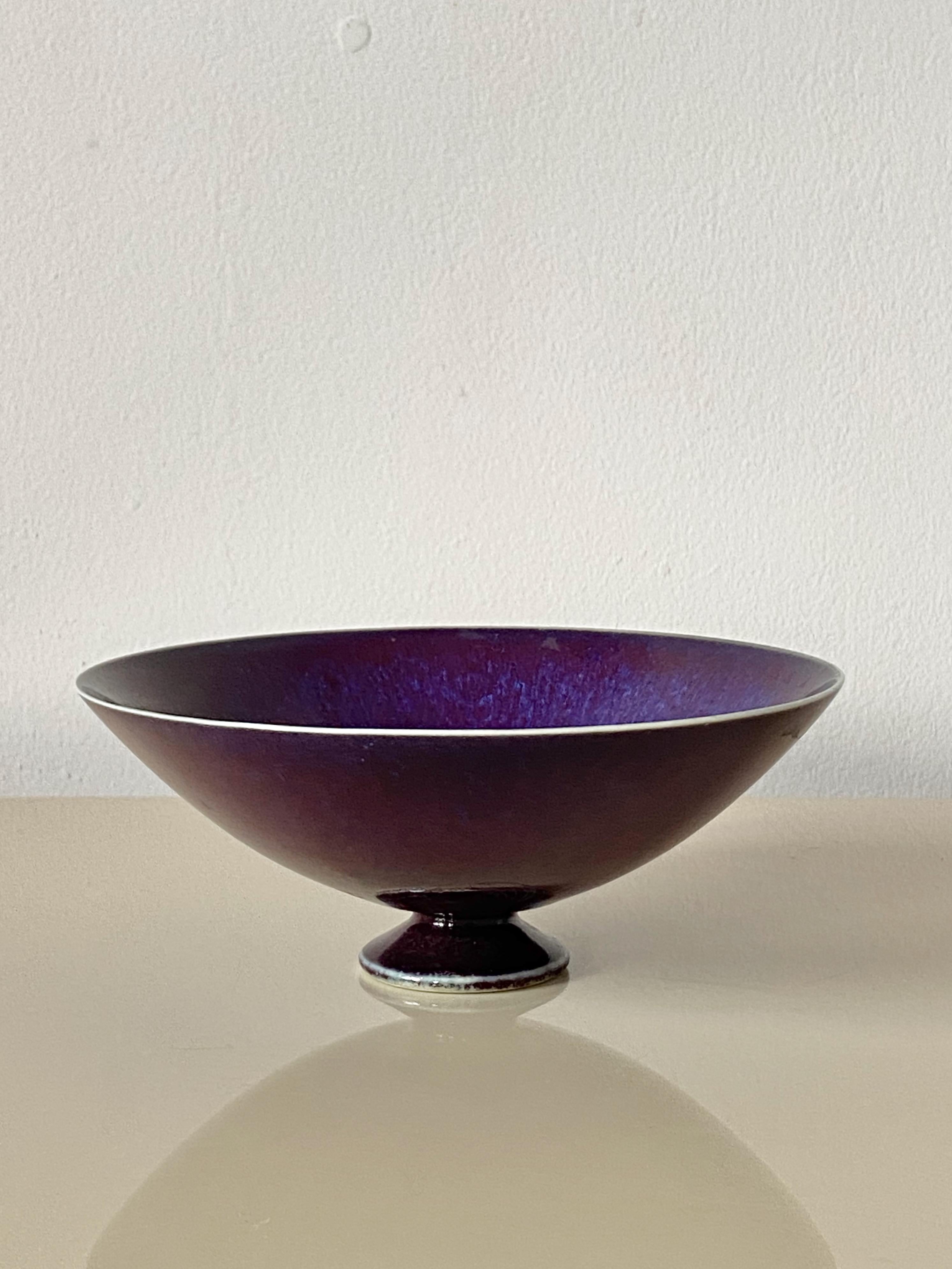 Late 20th Century Small Blue and Red Stoneware Bowl by Sven Wejsfelt, Gustavsberg, Sweden, 1986 For Sale