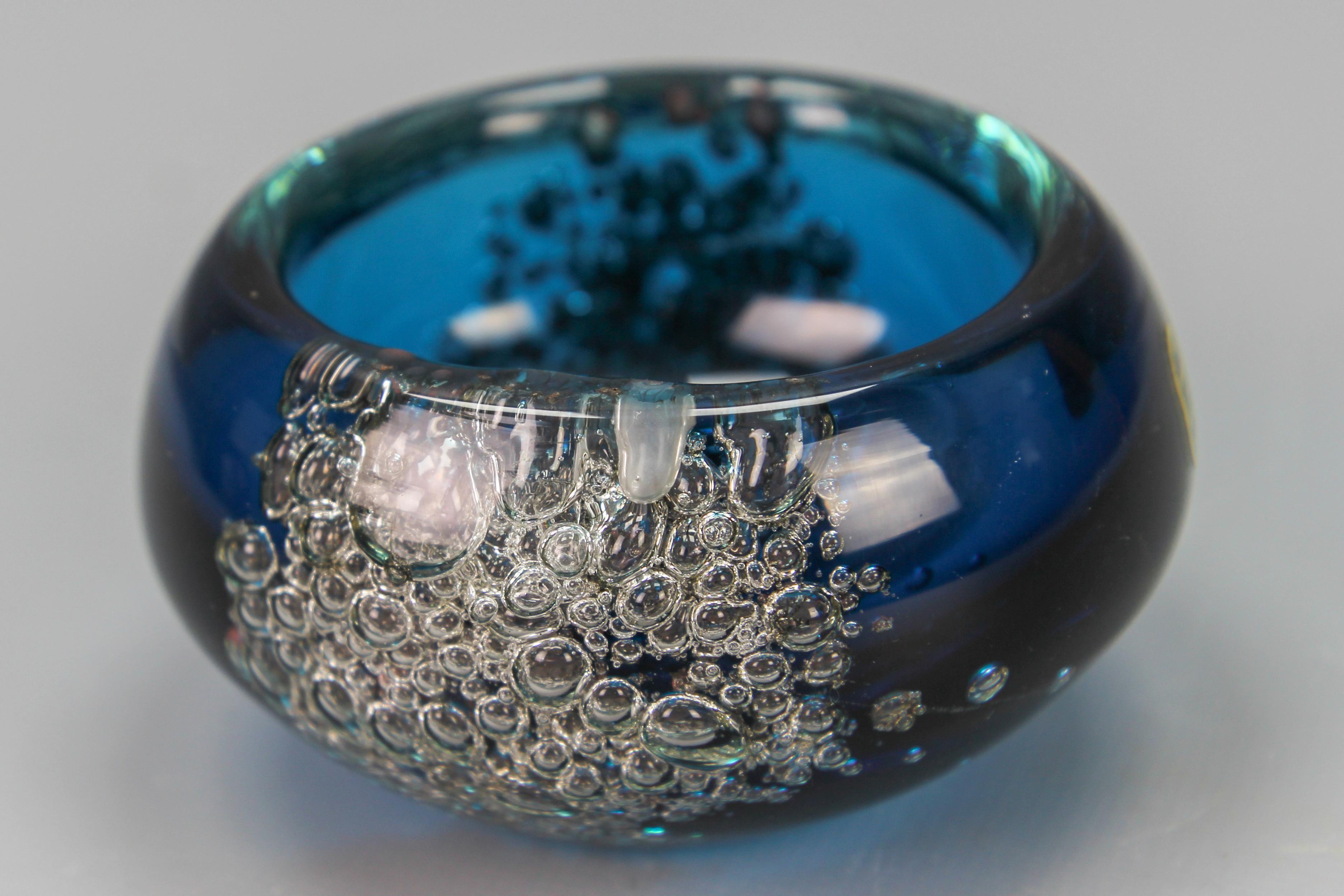 Small Blue Bubbled Glass Bowl by Zwiesel, Germany For Sale 10