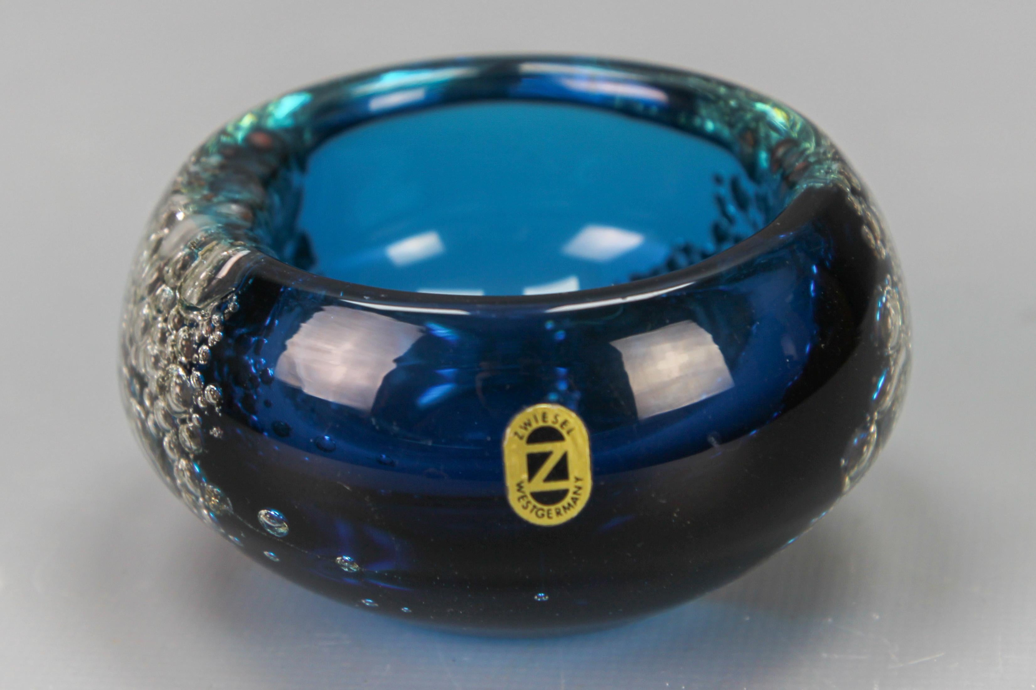 Small Blue Bubbled Glass Bowl by Zwiesel, Germany For Sale 2