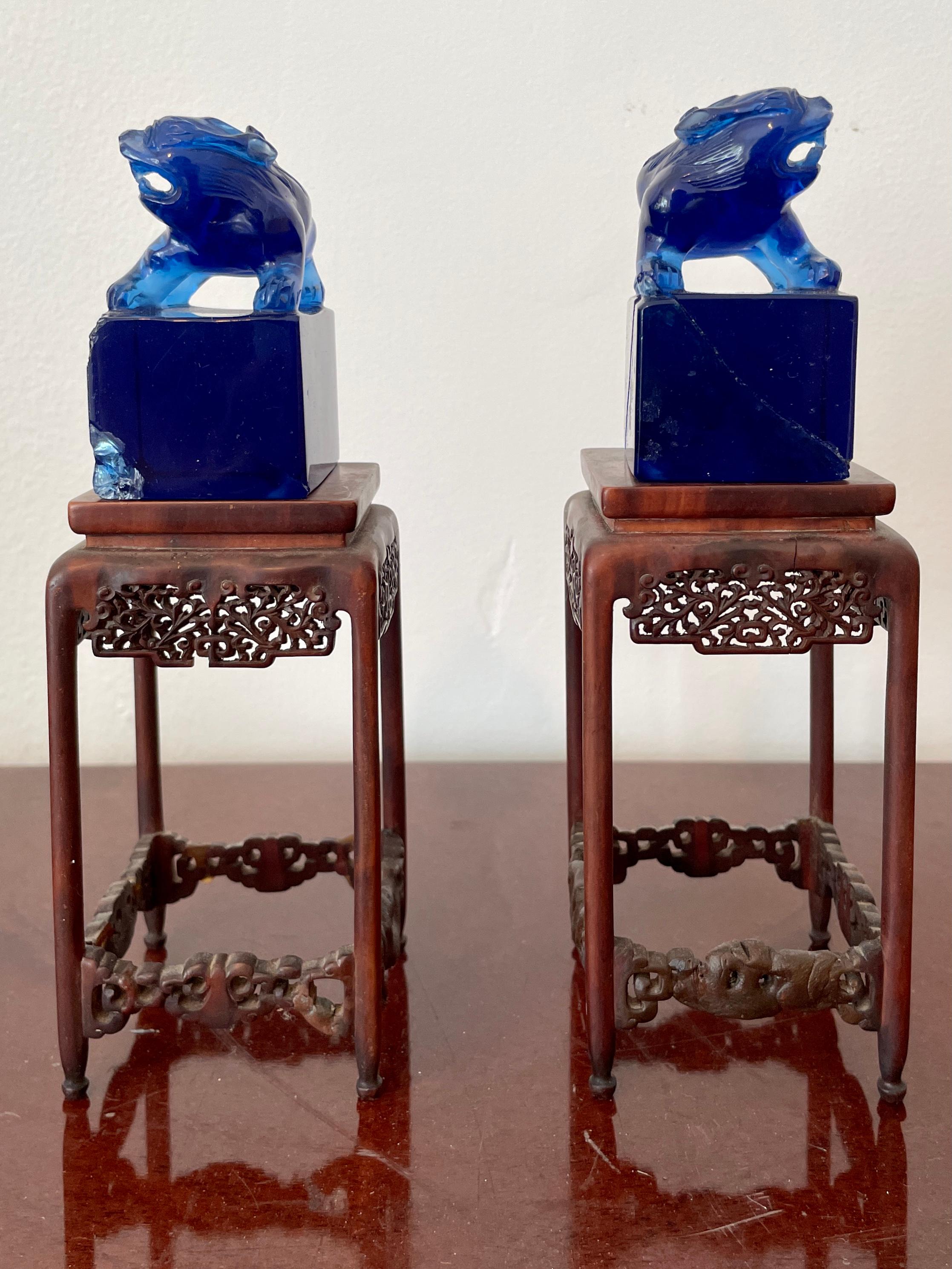 Other Small Blue Glass Foo Dogs on a Base, a Pair For Sale