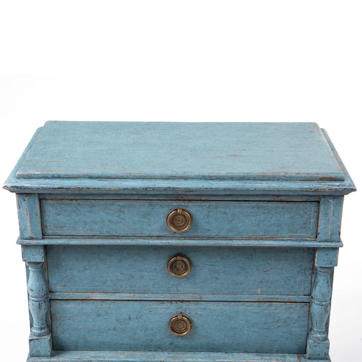Small Blue Painted Pine Chest of Drawers in Baroque Style, Sweden For Sale 1