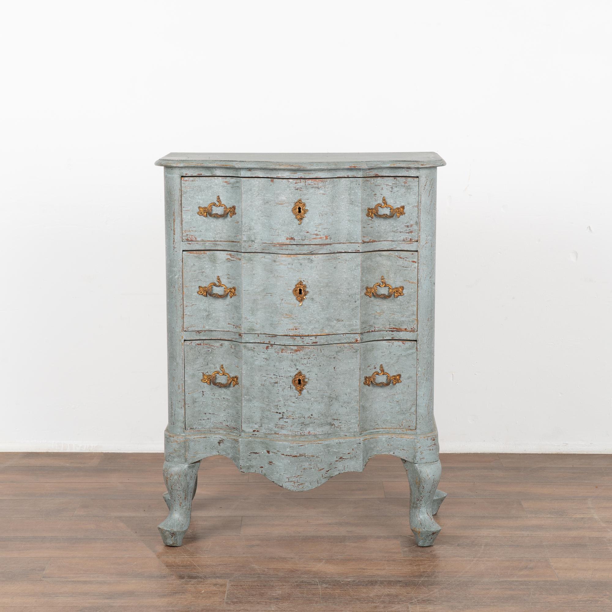Small Blue Painted Rococo Chest of Three Drawers, Sweden circa 1850-70 In Good Condition For Sale In Round Top, TX