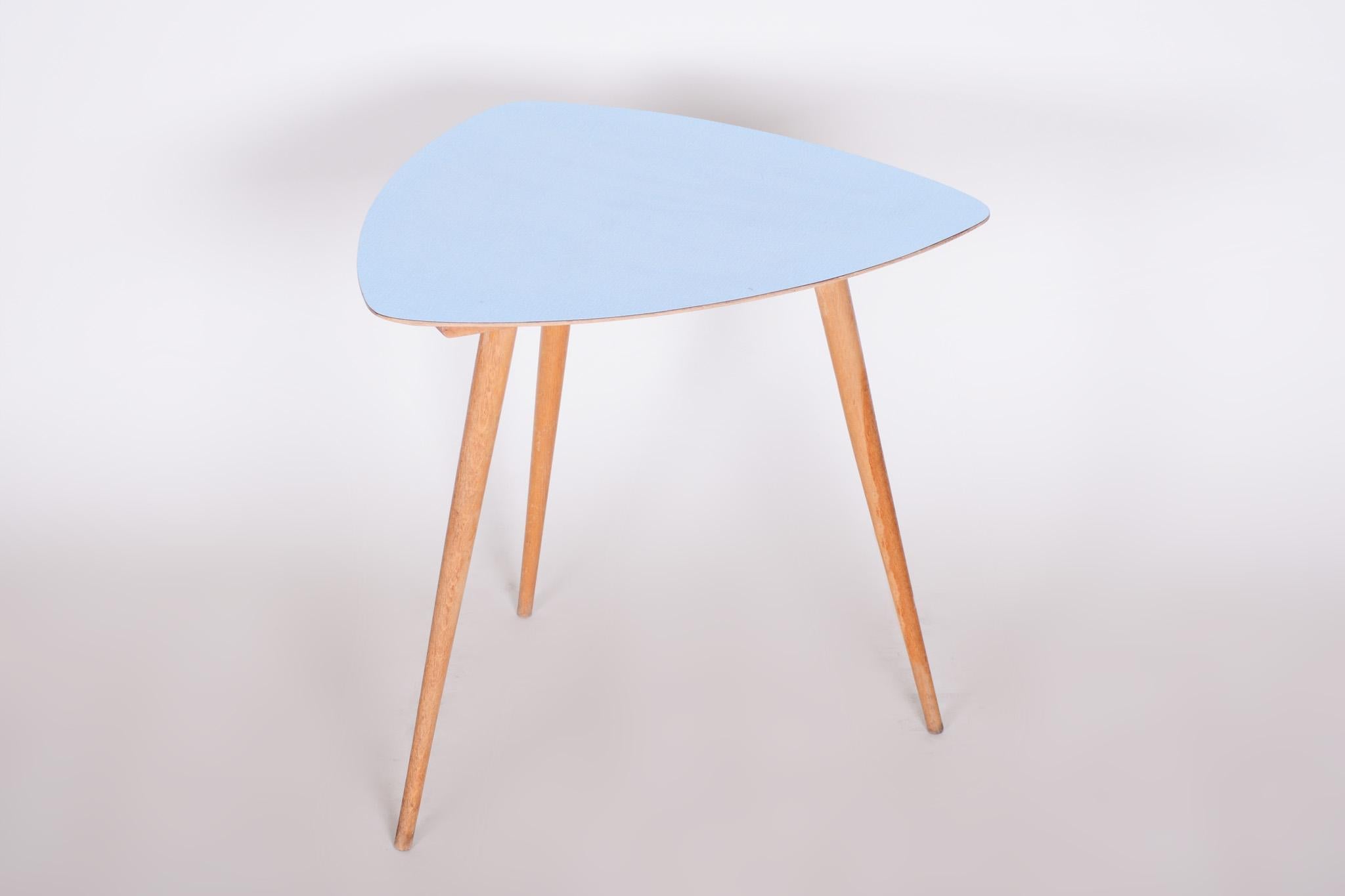 Small Blue Table, Czech Midcentury, Preserved in Original Condition, 1950s In Good Condition For Sale In Horomerice, CZ