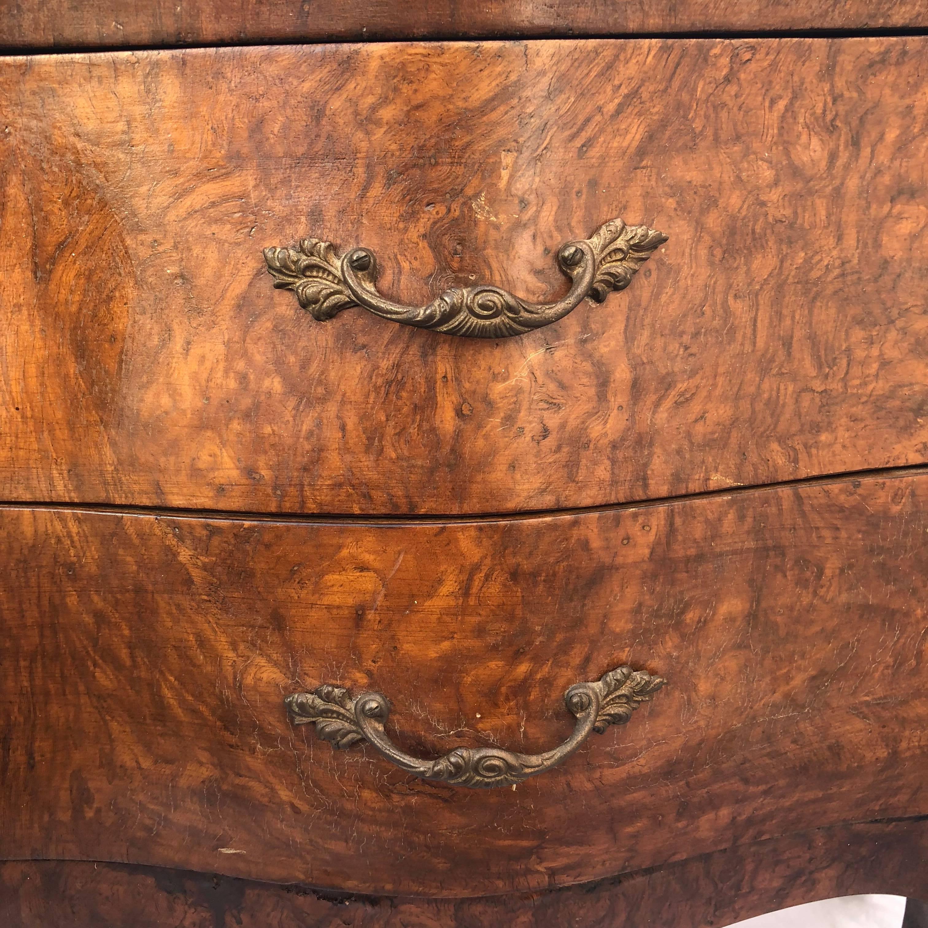 Small Bombé Burlwood Two-Drawer Chest Of Drawers, Northern Italy In Good Condition In Haddonfield, NJ