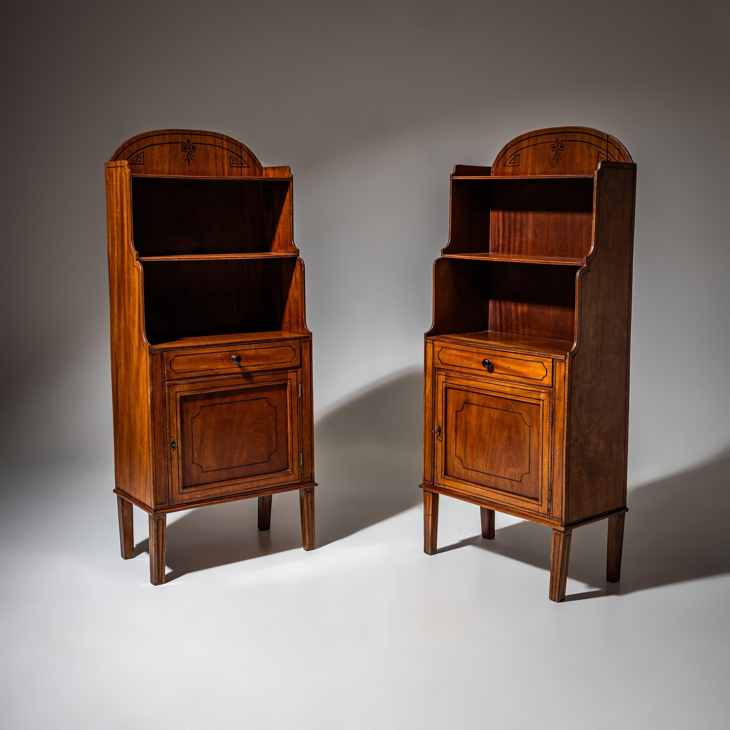Art Nouveau Piccole librerie o Étagères, XIX secolo in vendita