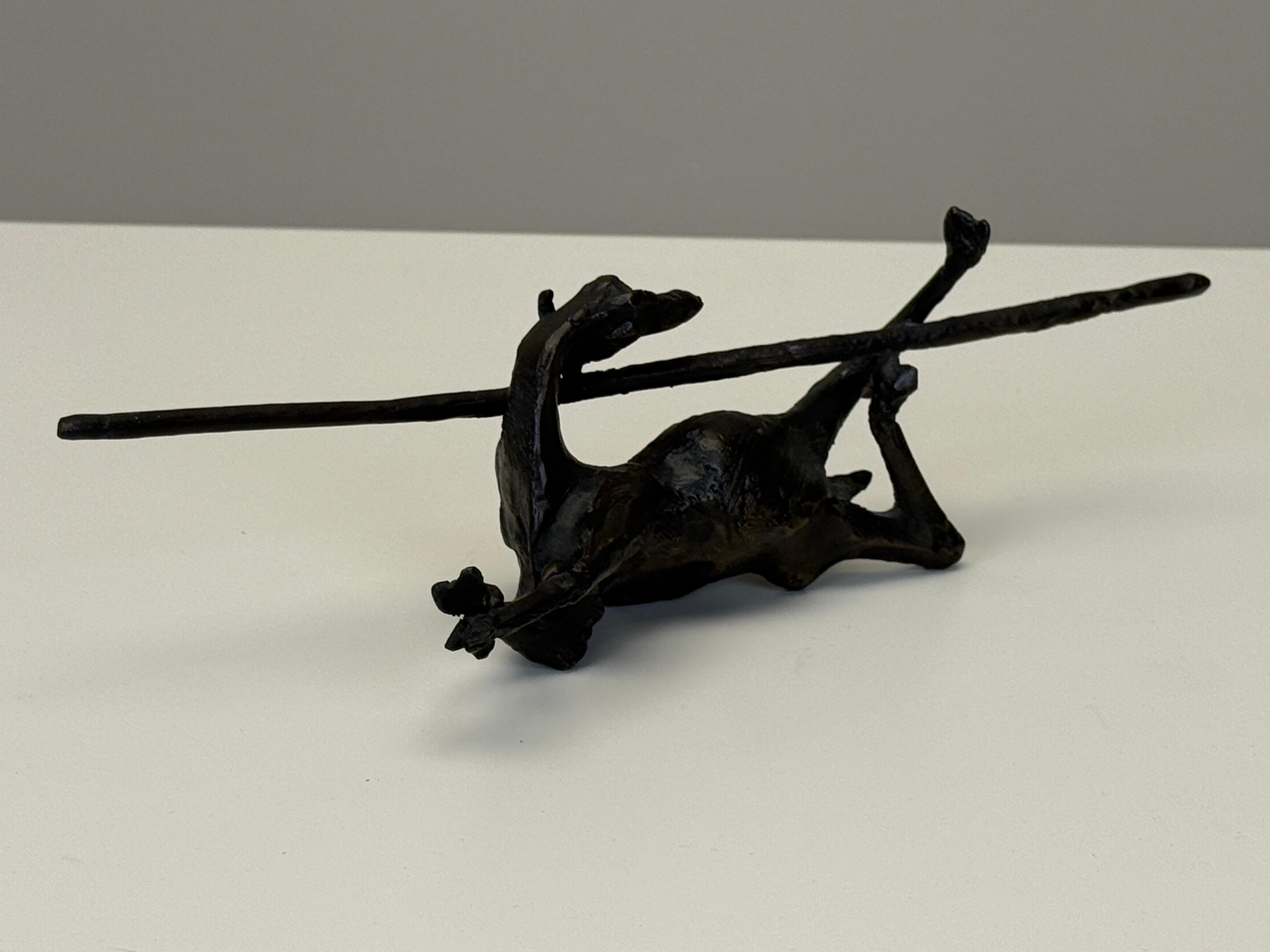 Bronze Petite chèvre ligotée en bronze par Jack Zajak en vente