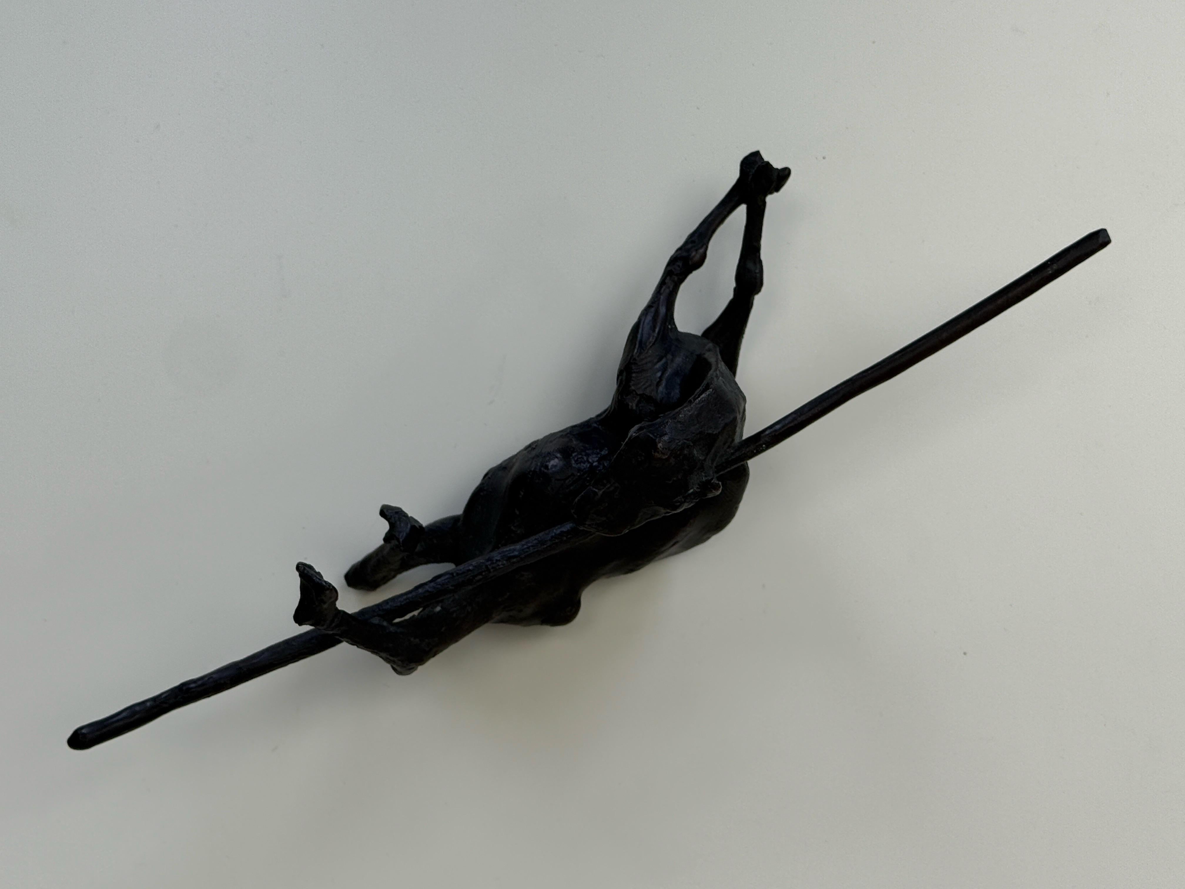 Petite chèvre ligotée en bronze par Jack Zajak en vente 2