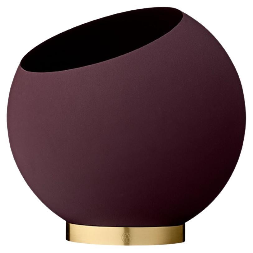 Small Bourdeaux Minimalist Flower Pot For Sale