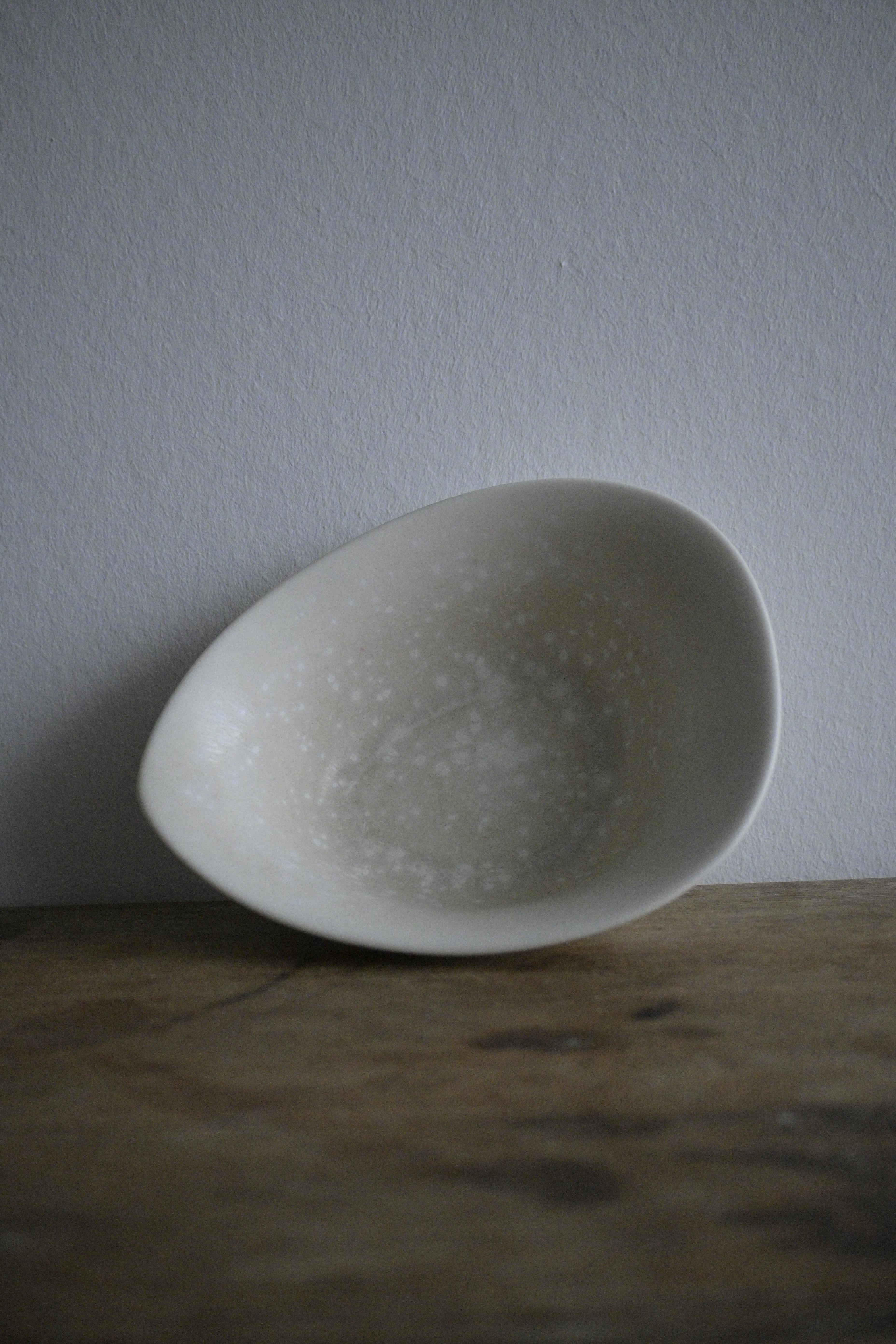 Small Bowl 'AUN' by Gunnar Nylund, Rörstrand 1950s For Sale 1