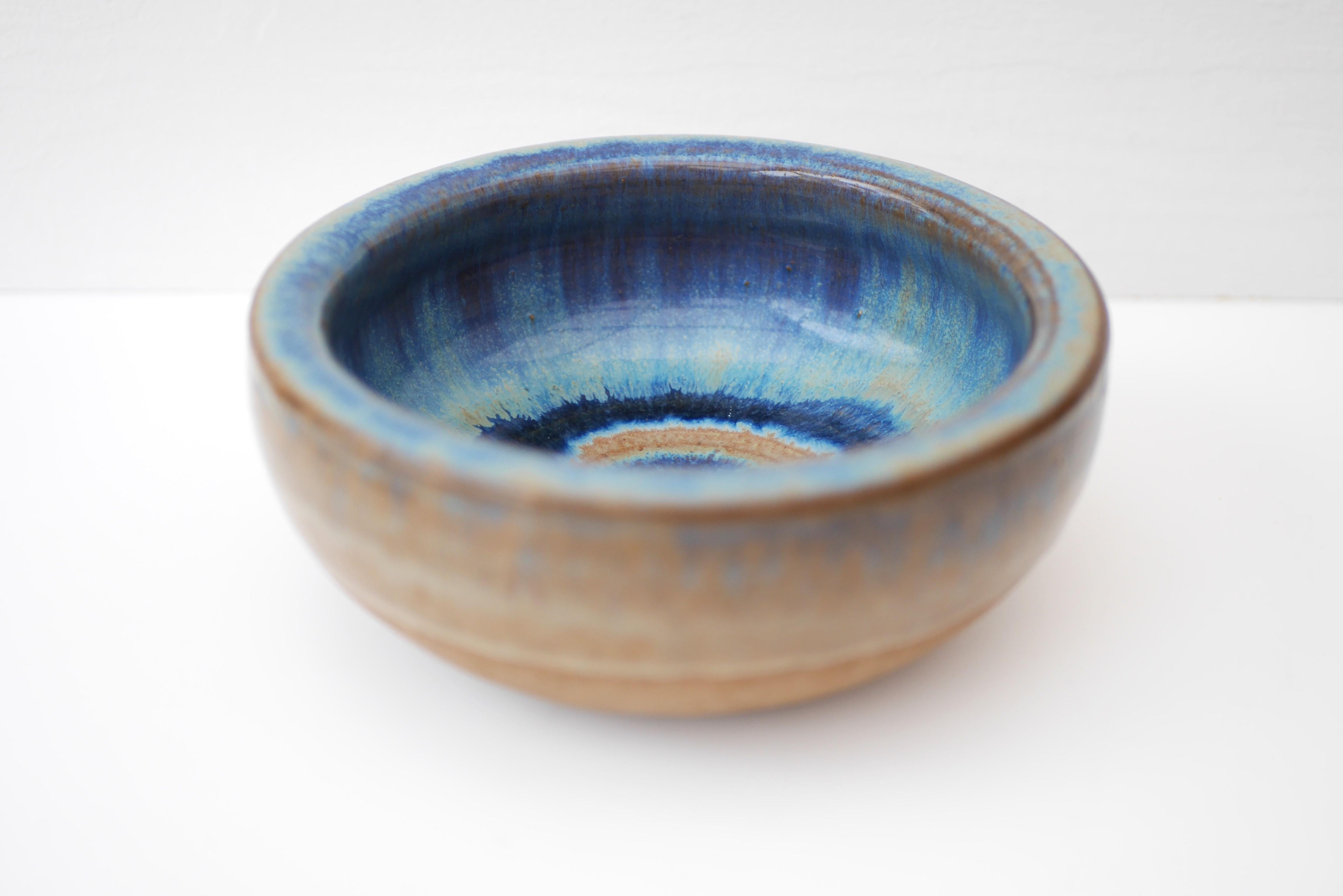 Small Bowl by Michael Andersen for Bornholm, Denmark For Sale 3