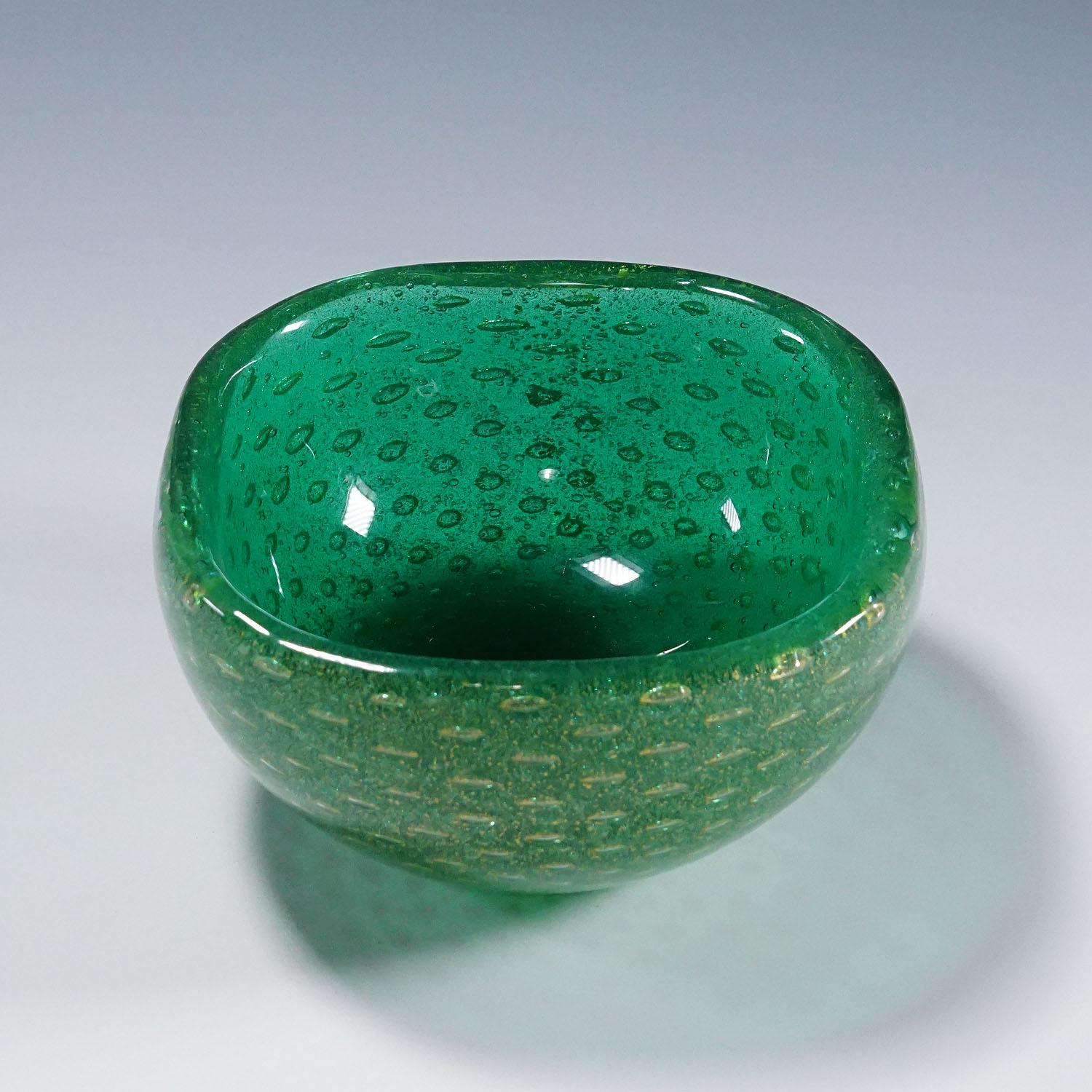 Hand-Crafted Small Bowl in Green Sommerso Glass, Carlo Scarpa for Venini Murano 1930s
