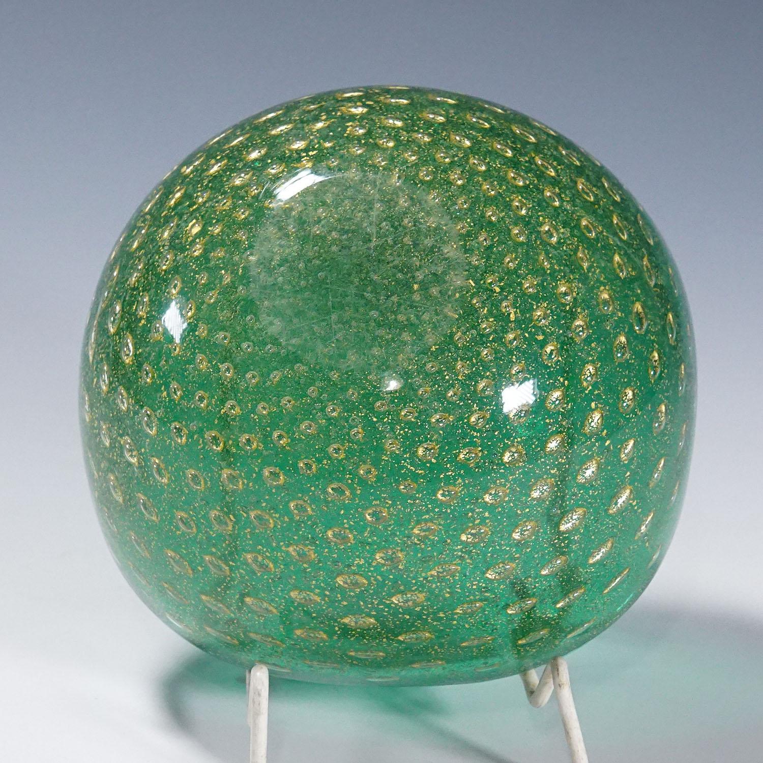 20th Century Small Bowl in Green Sommerso Glass, Carlo Scarpa for Venini Murano 1930s For Sale