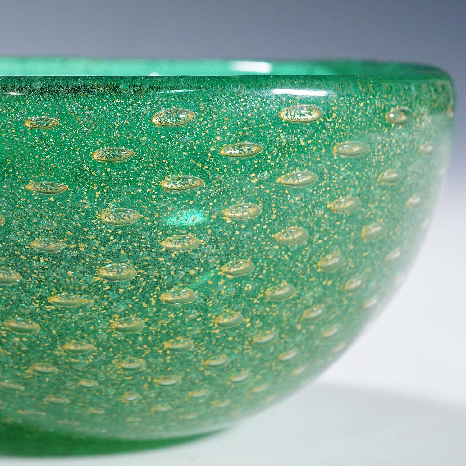 Small Bowl in Green Sommerso Glass, Carlo Scarpa for Venini Murano 1930s 1
