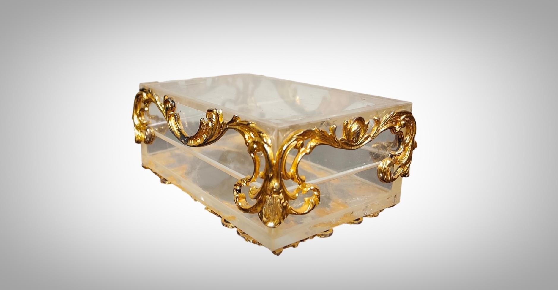 Small Box In Rock Crystal And Bronze XIX In Good Condition In Madrid, ES