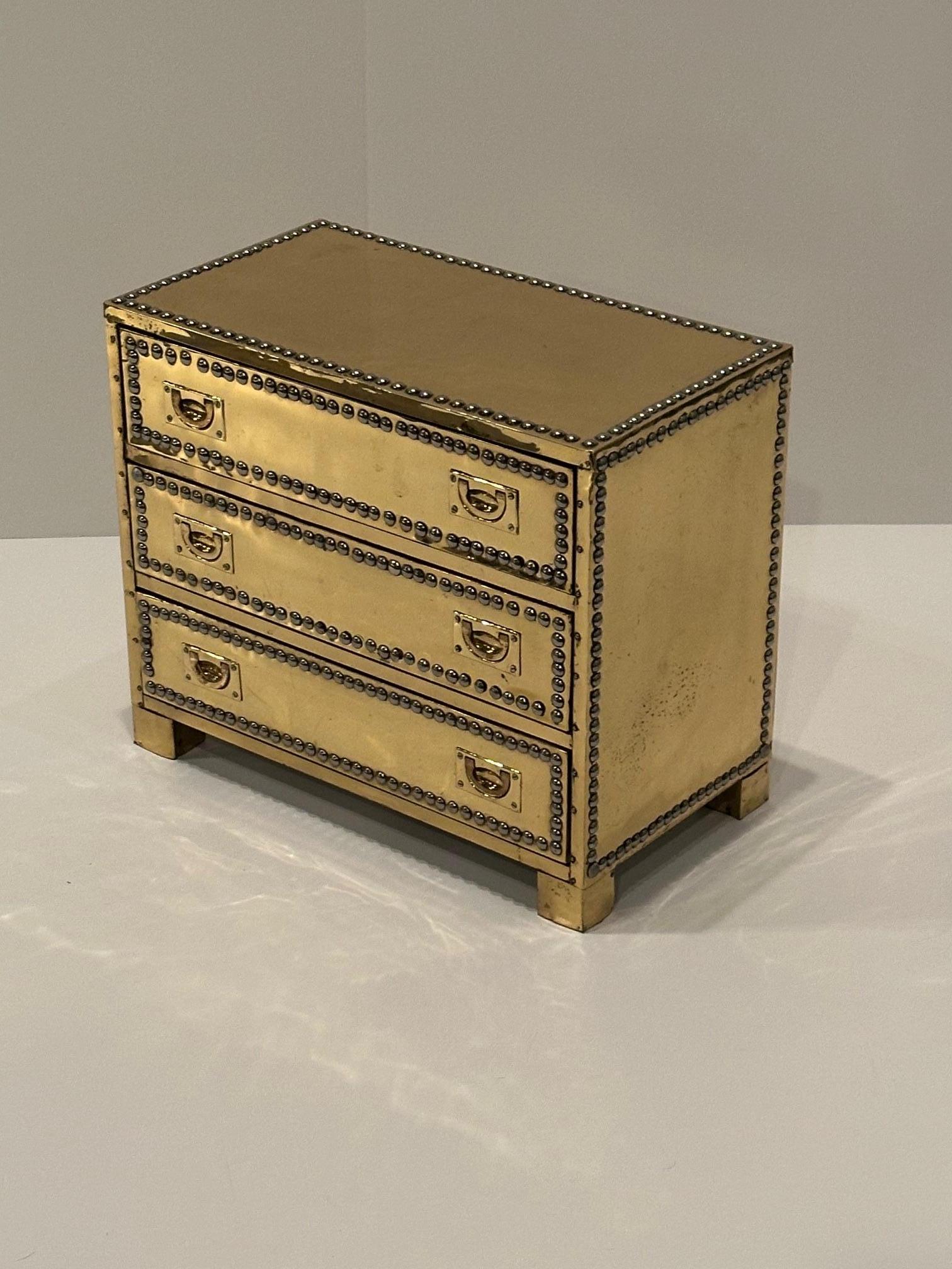 Small Brass 3 Drawer Treasure Chest by Sarreid In Good Condition For Sale In Hopewell, NJ