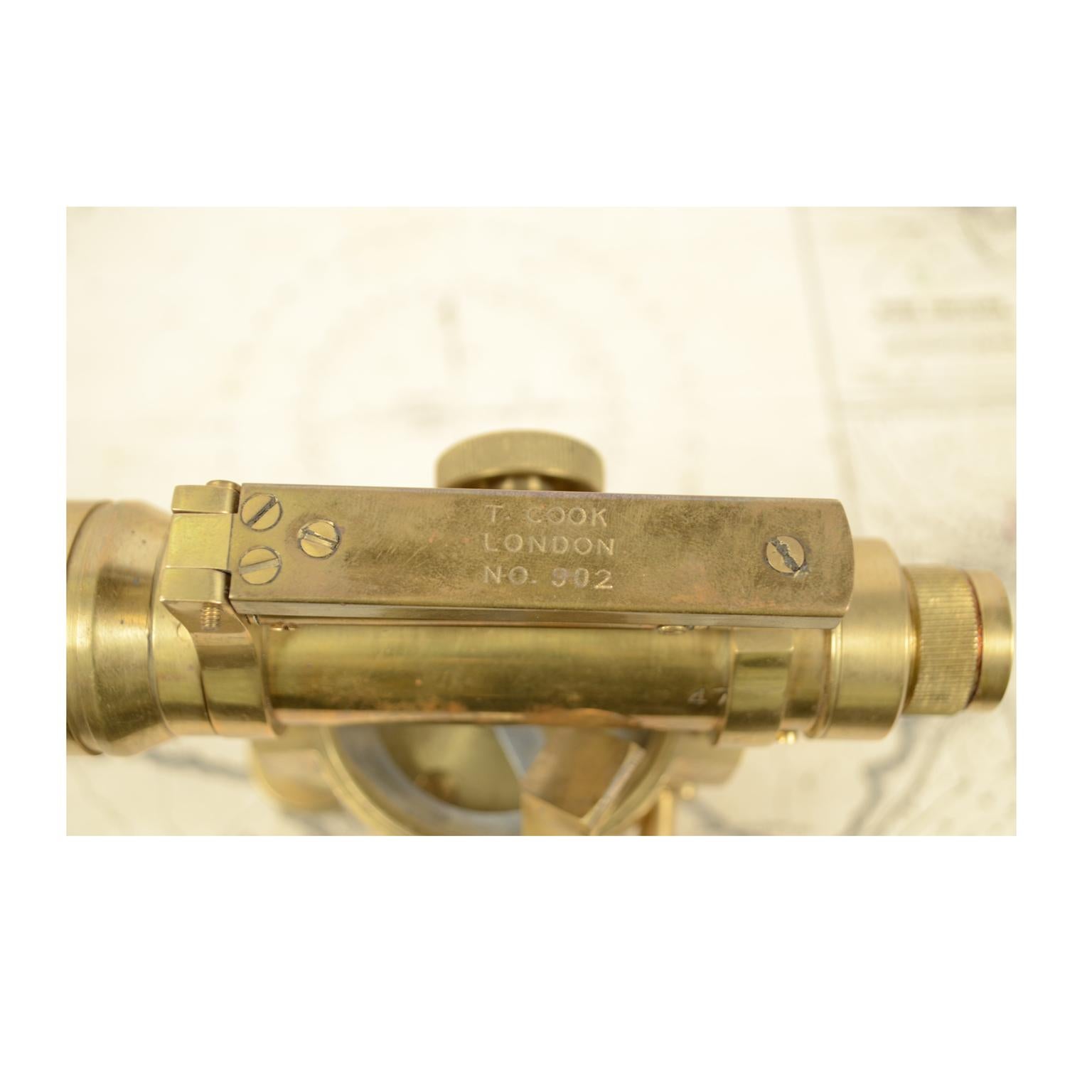 Mid-20th Century Small Brass English Level with Telescope, 1940s
