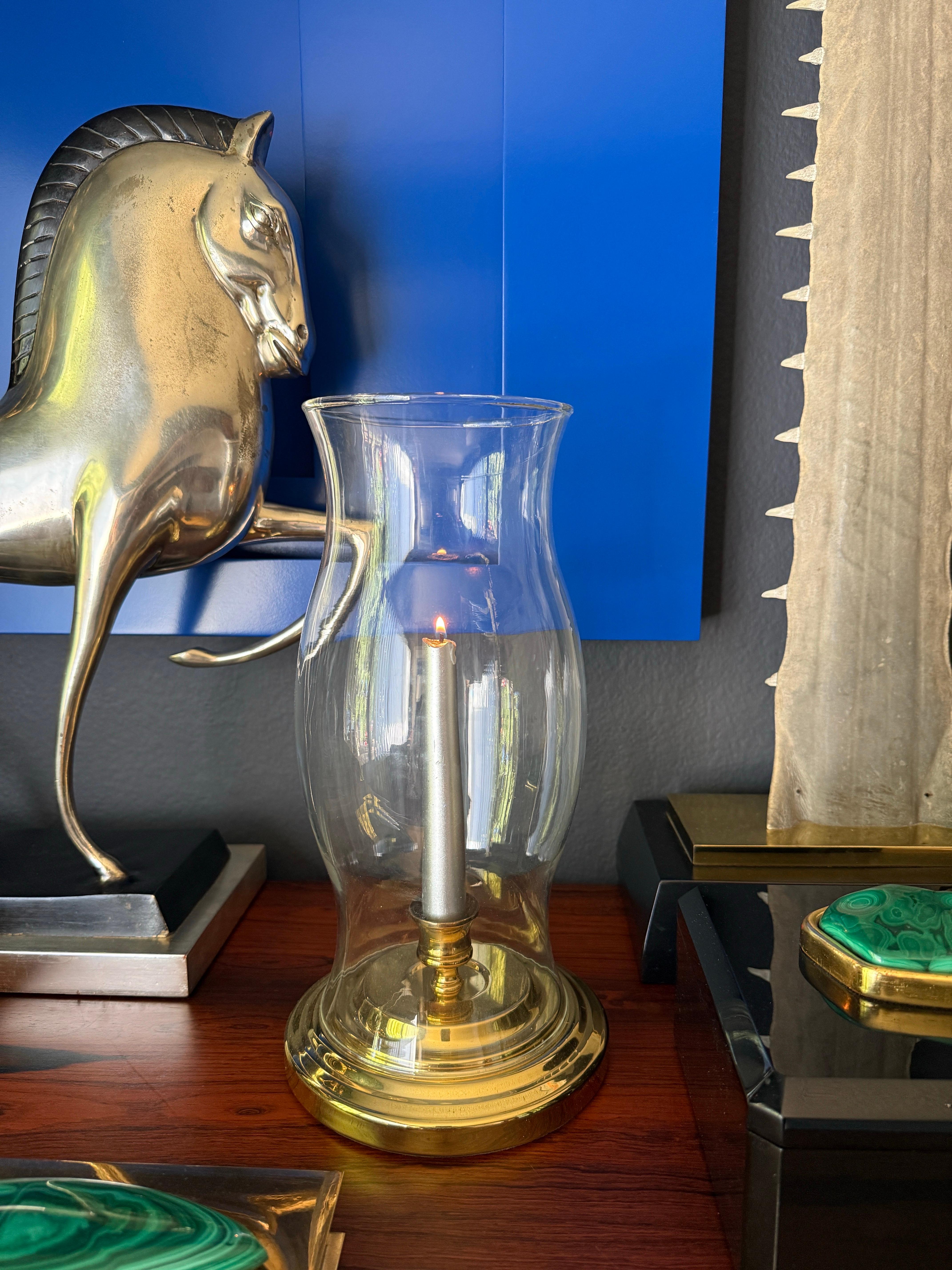 Fine XX secolo Uragano piccolo in ottone in vendita