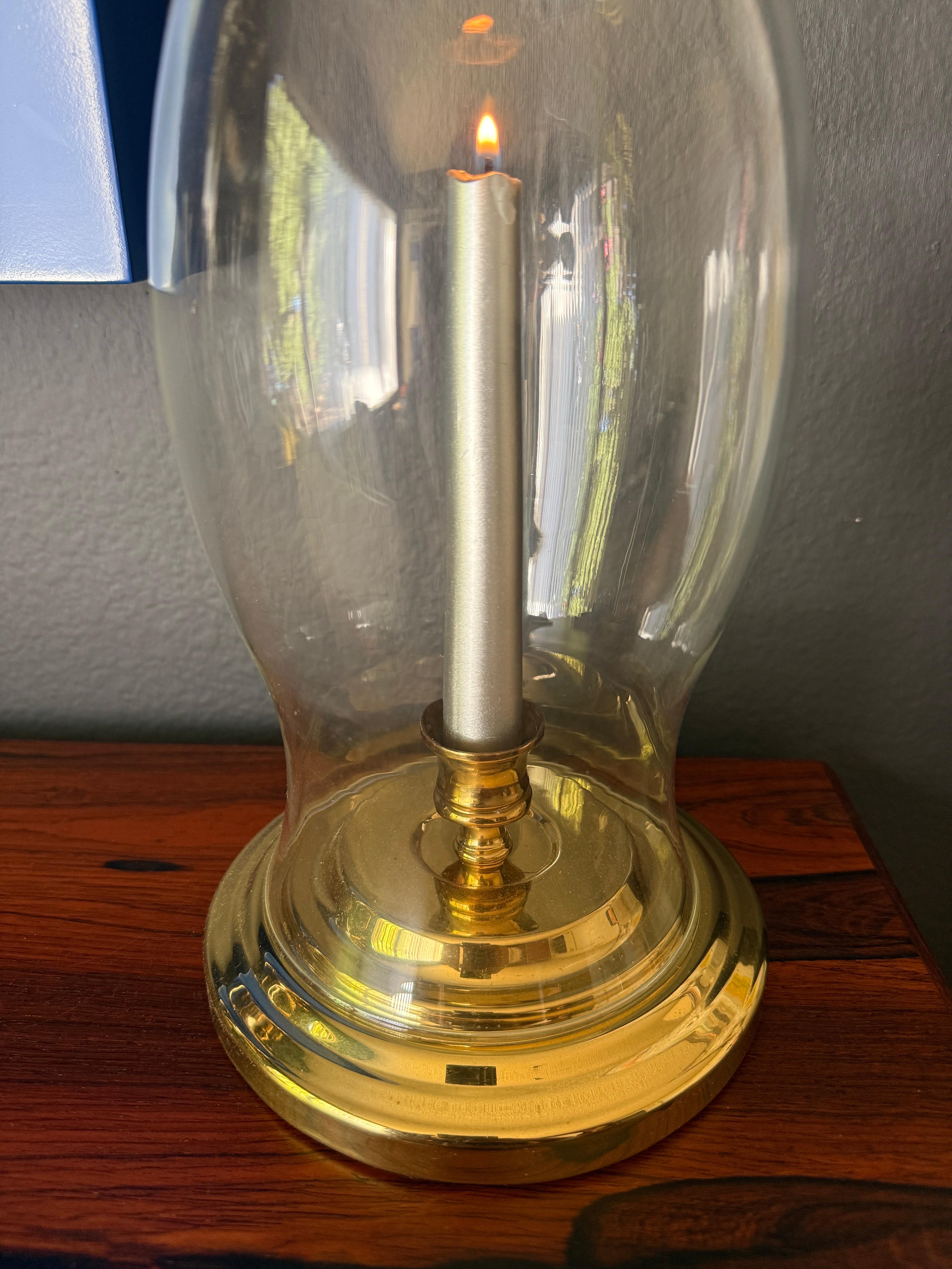 Uragano piccolo in ottone in vendita 2