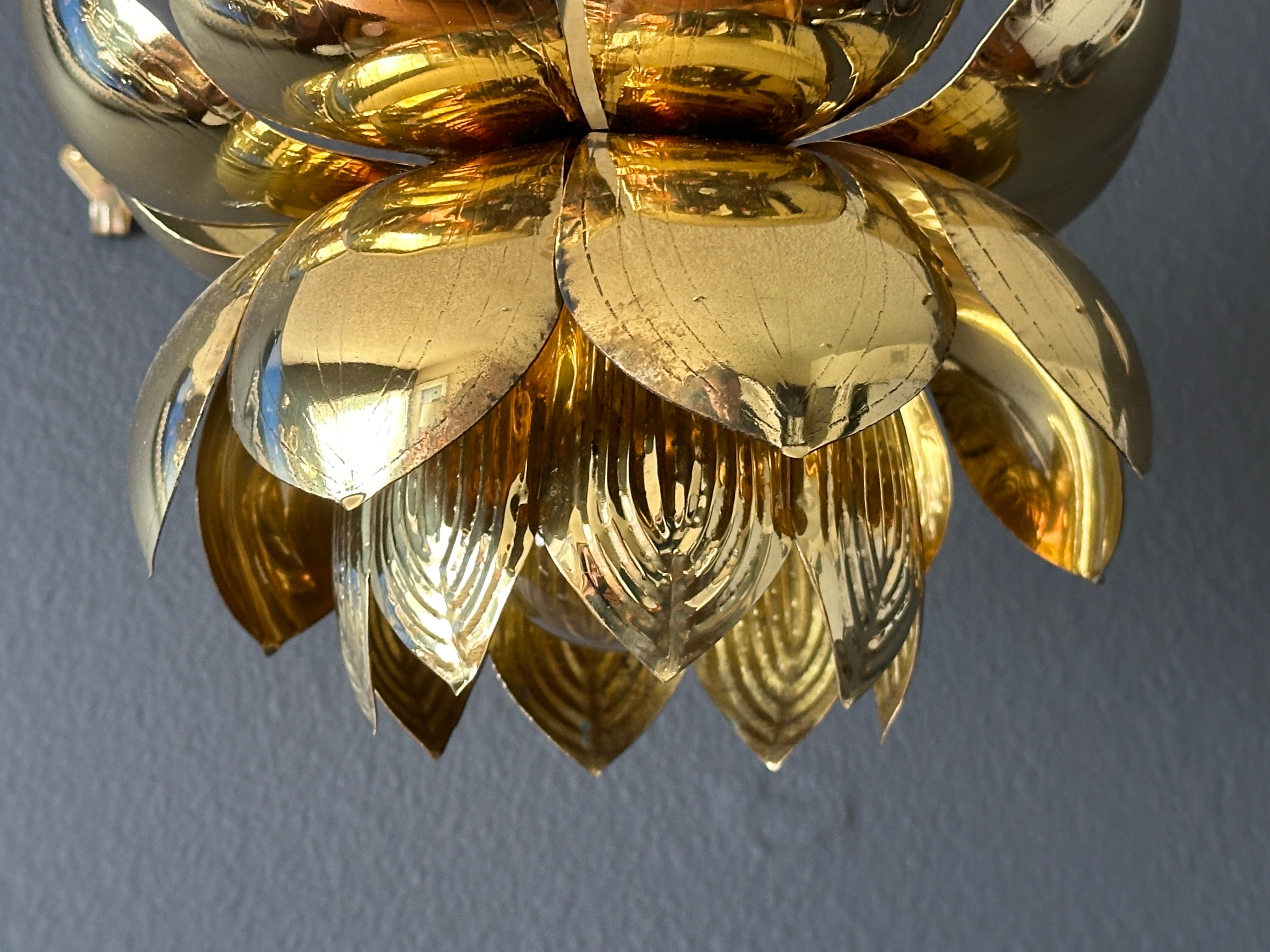 Piccola lampada a forma di loto in ottone in vendita 2