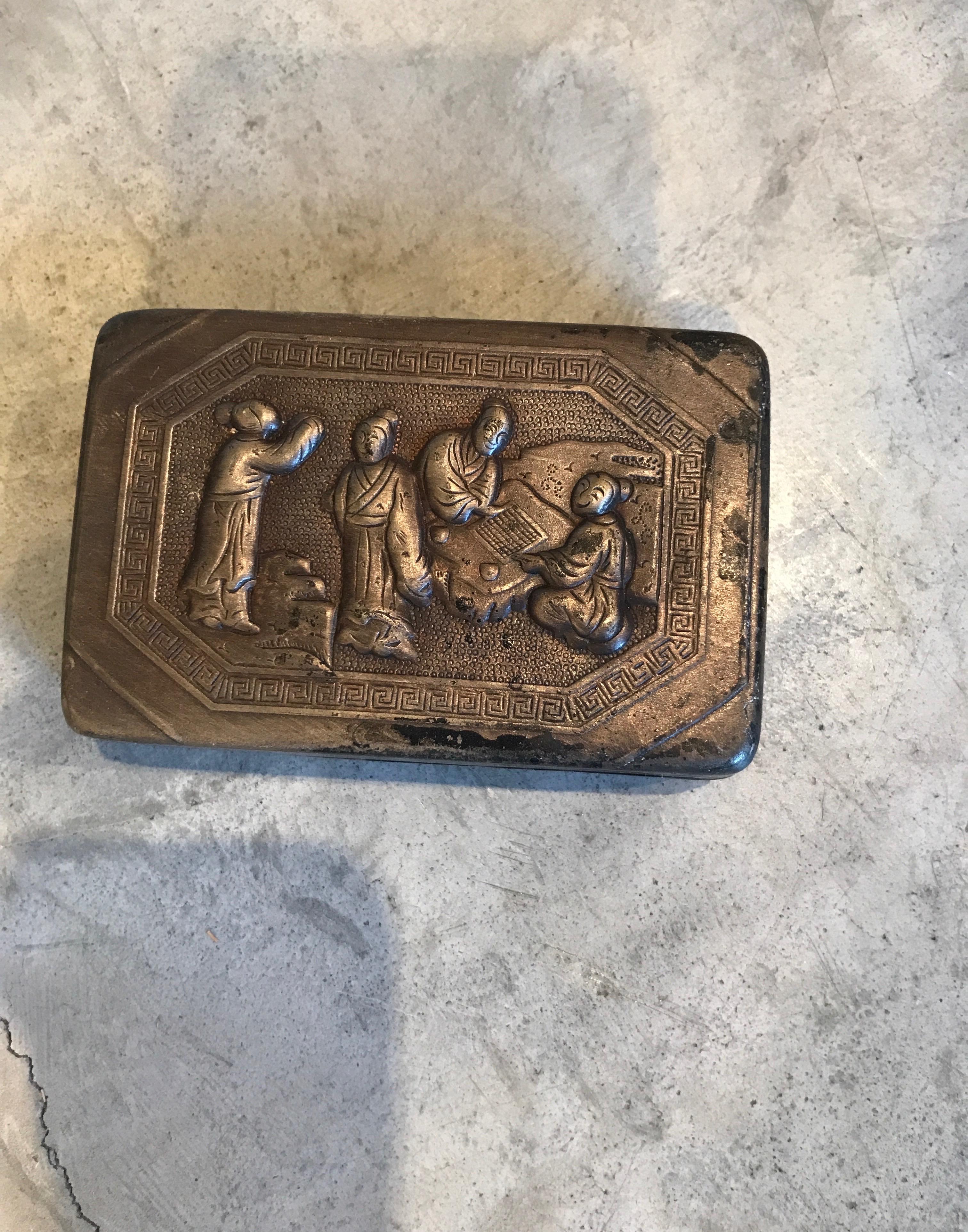 Small Bronze Antique Chinese Repousse Ink Box For Sale 7