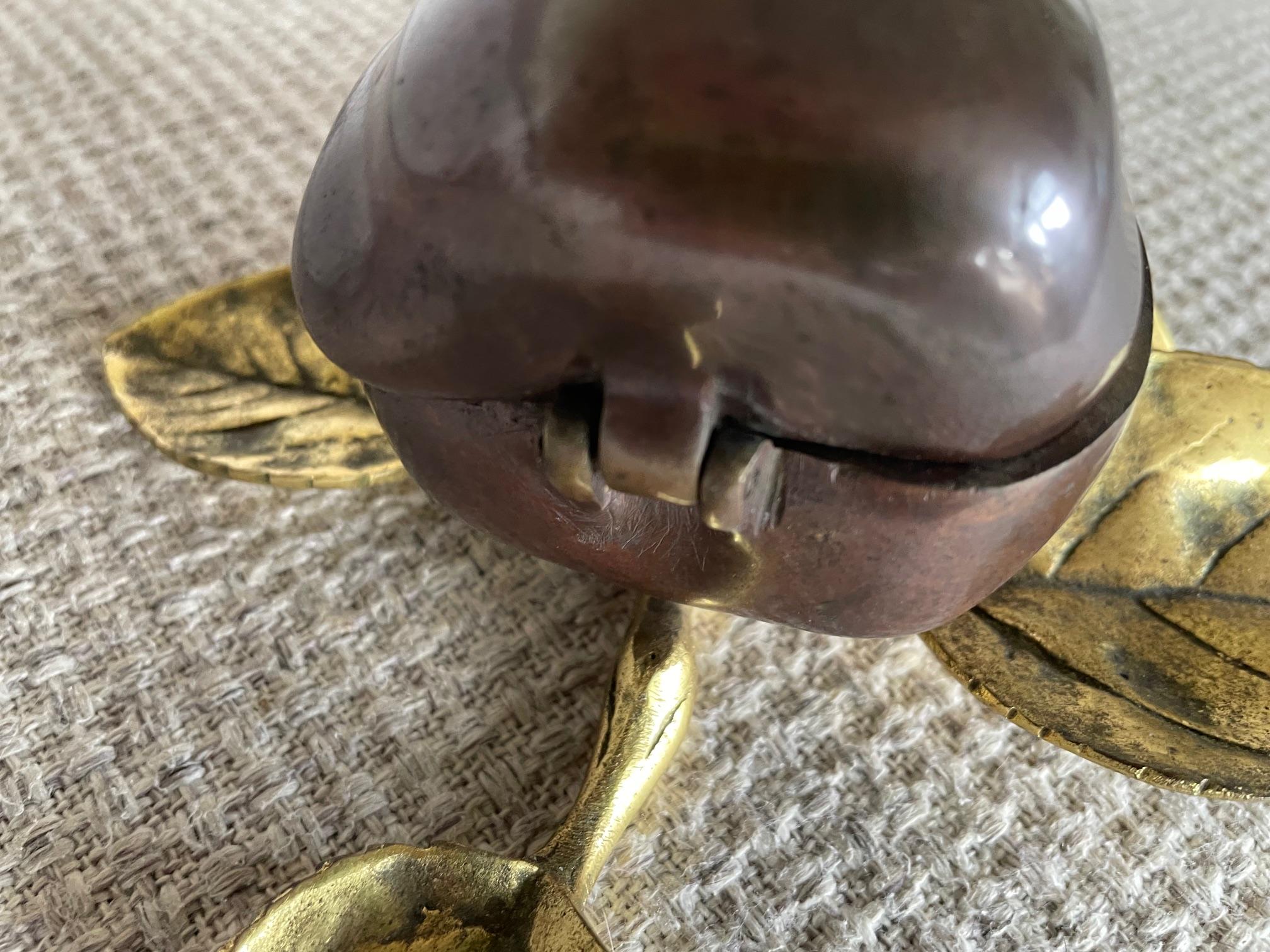 Small bronze apple box In Good Condition For Sale In Nivelles, BE