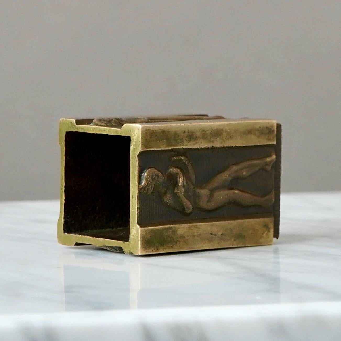 Scandinavo moderno Piccolo portapenne in bronzo Art Deco di GAB Guldsmedsaktiebolaget, Svezia anni '30 in vendita